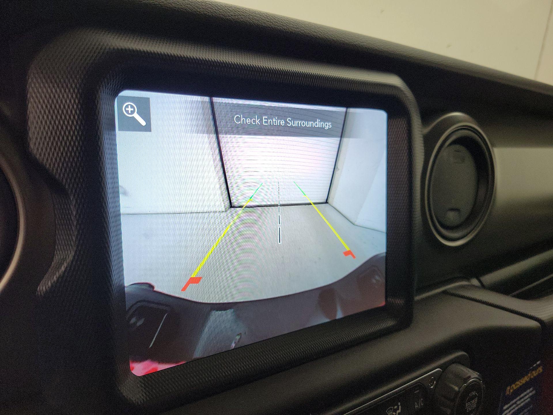 Thumbnail: 2023 Jeep Gladiator - 15