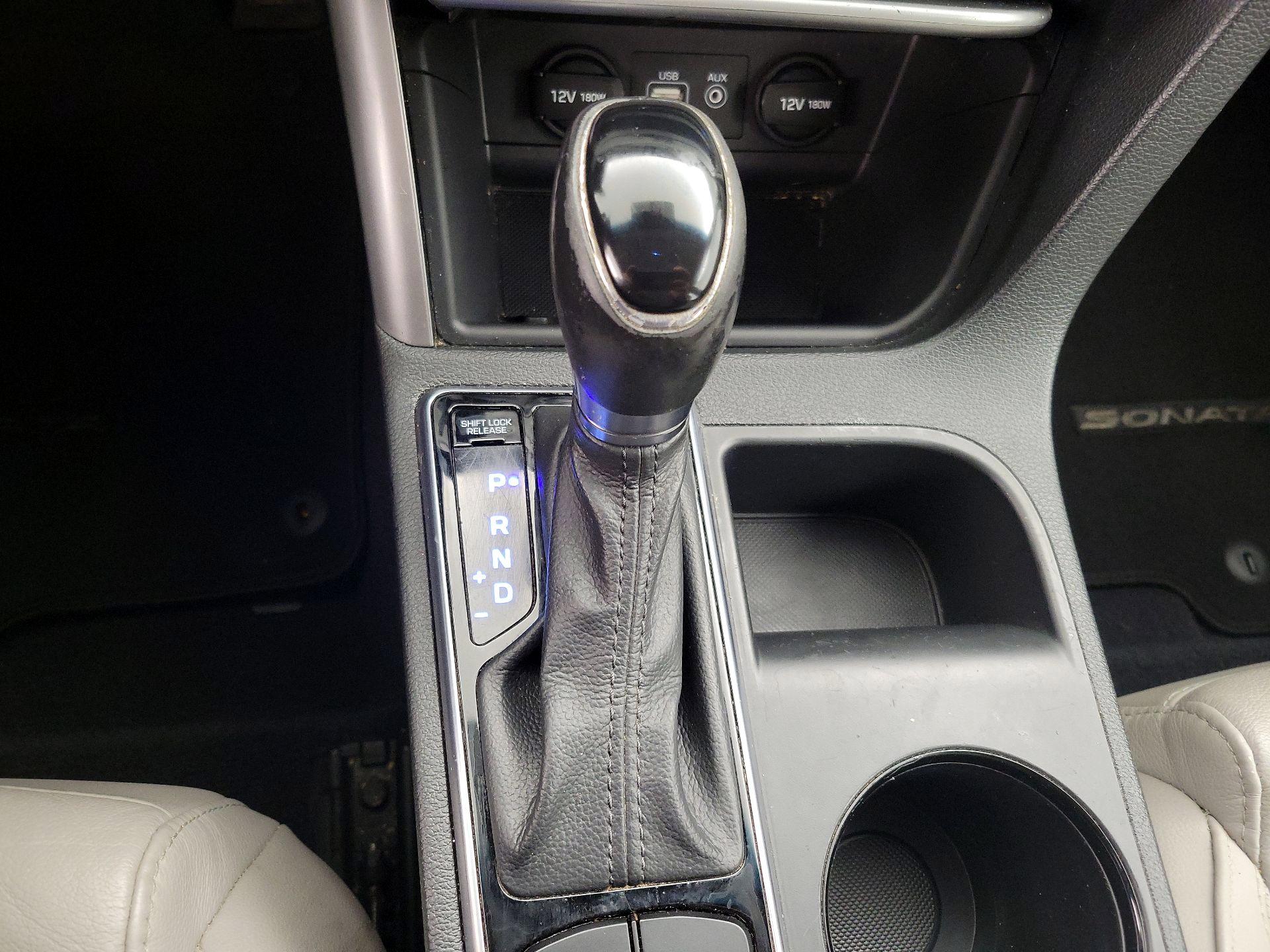 Thumbnail: 2015 Hyundai Sonata - 17