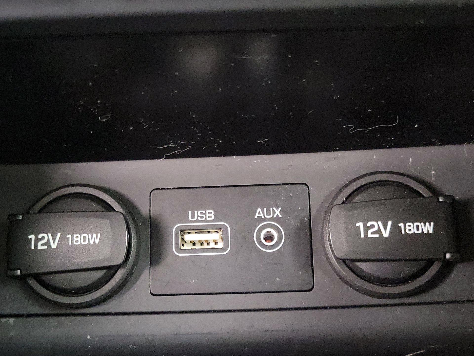 Thumbnail: 2015 Hyundai Sonata - 18