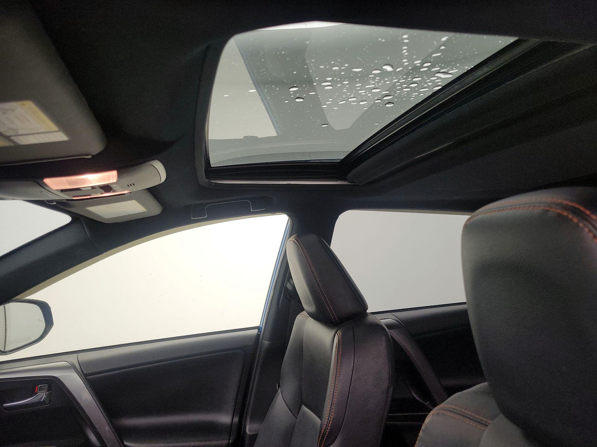 Thumbnail: 2016 Toyota RAV4 - 19