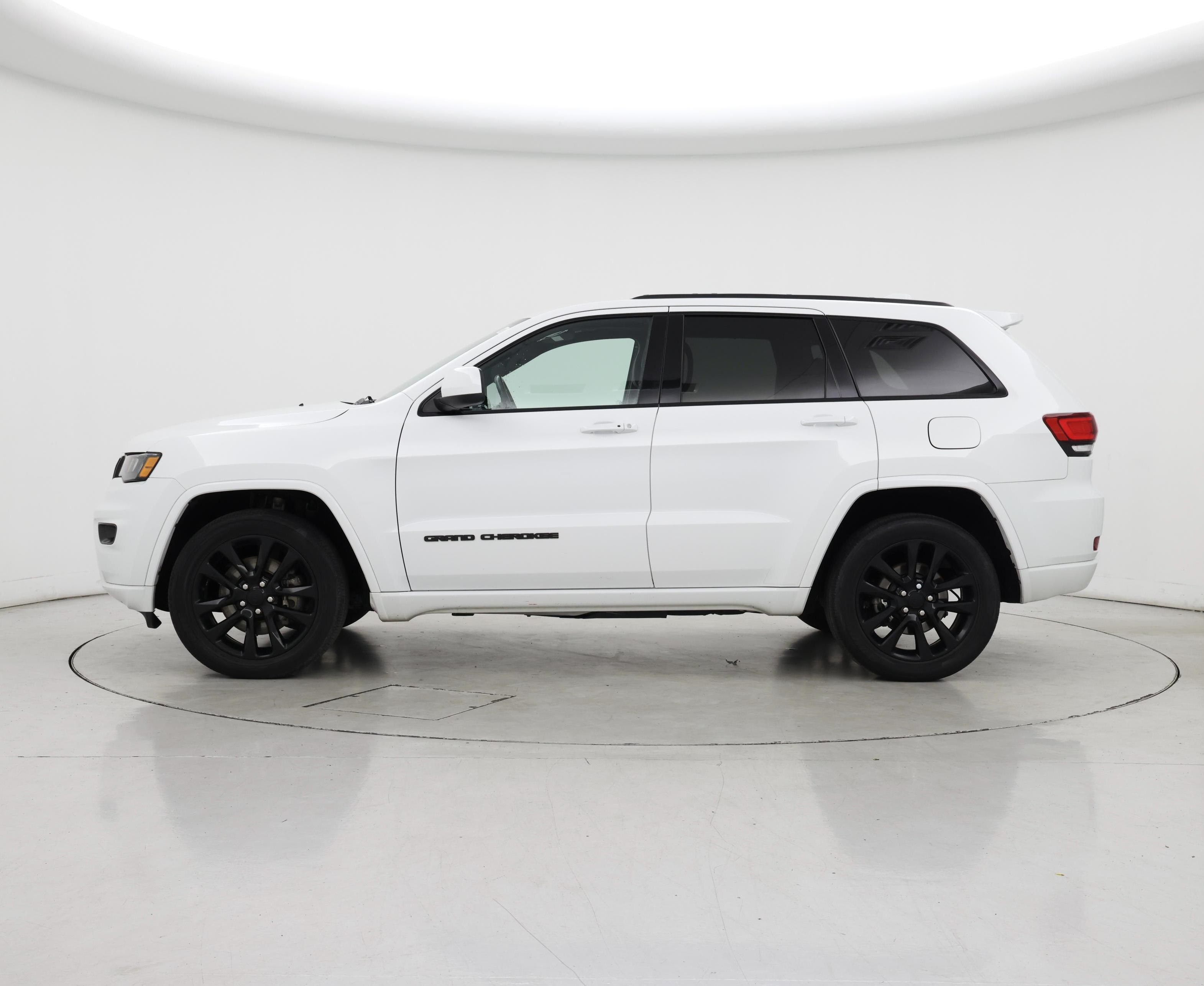 Thumbnail: 2021 Jeep Grand Cherokee - 3