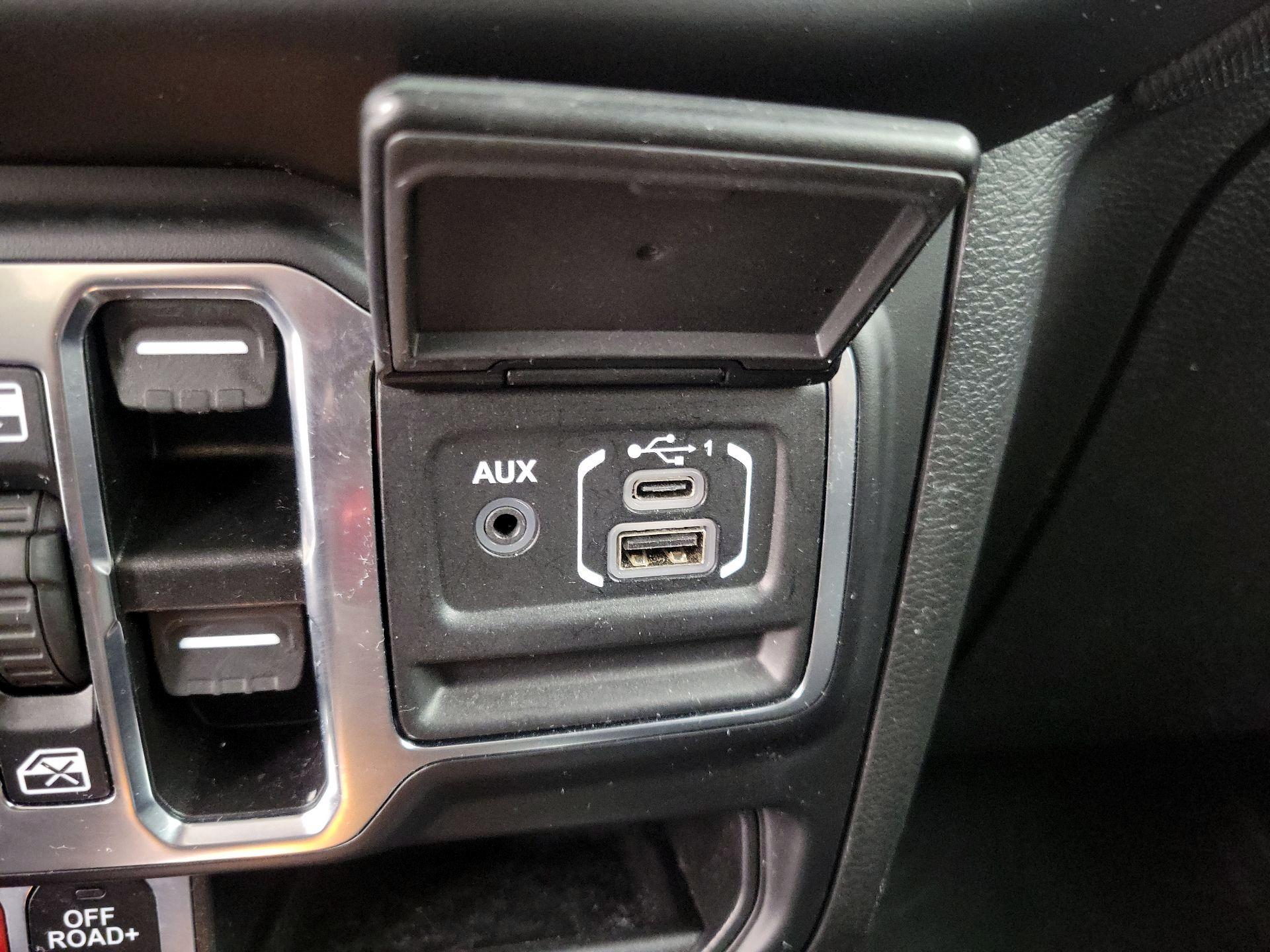 Thumbnail: 2023 Jeep Wrangler - 19