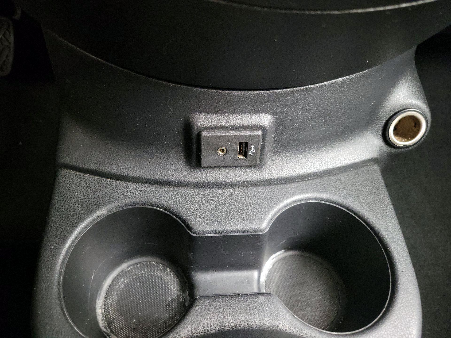 Thumbnail: 2017 Nissan Versa - 17