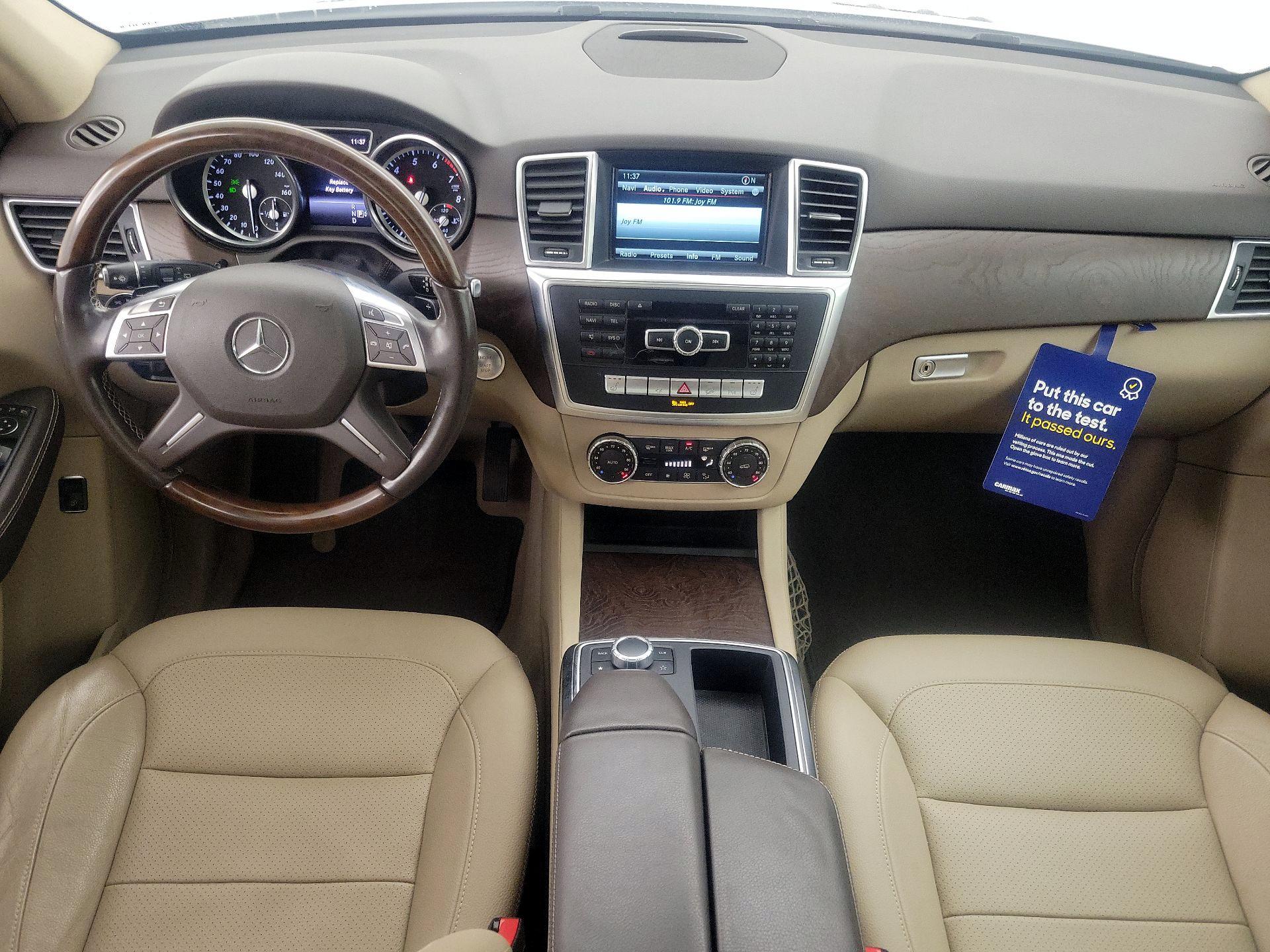 Thumbnail: 2015 Mercedes-Benz M-Class - 9