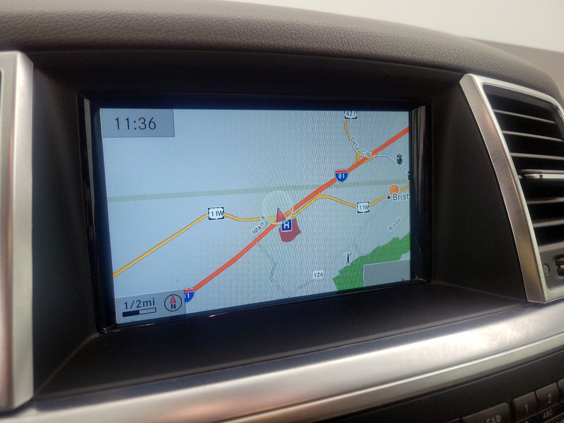 Thumbnail: 2015 Mercedes-Benz M-Class - 14