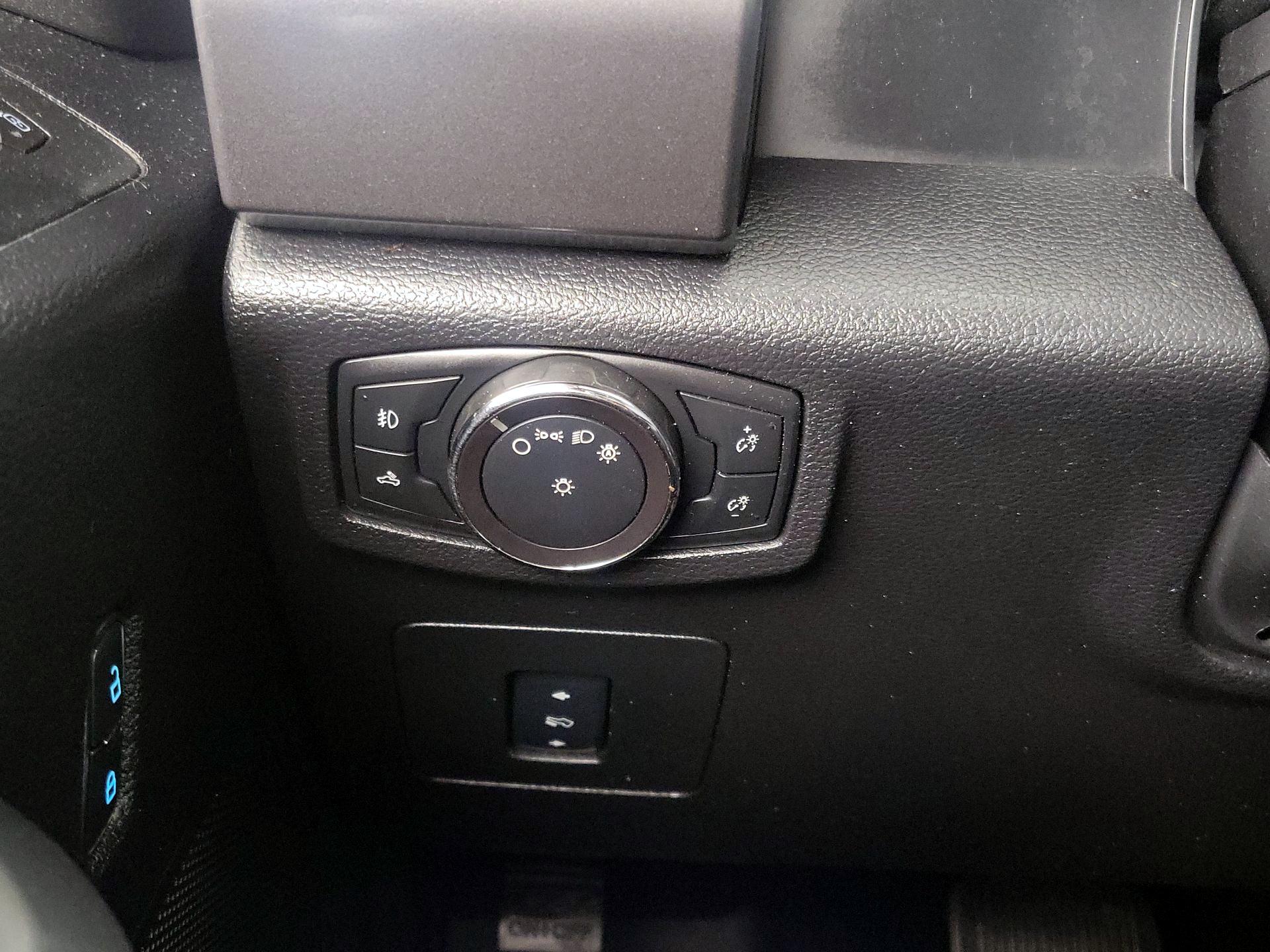 Thumbnail: 2017 Ford F-150 - 13