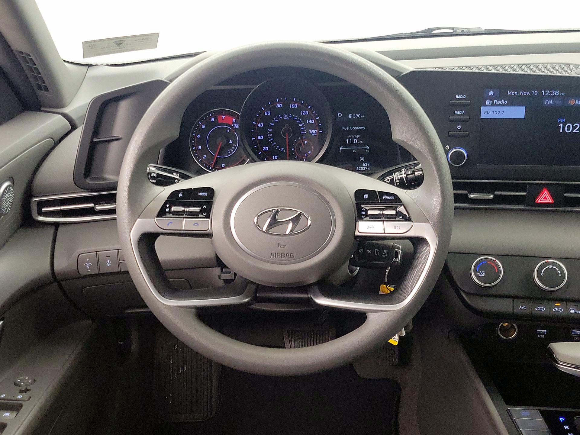 Thumbnail: 2023 Hyundai Elantra - 10