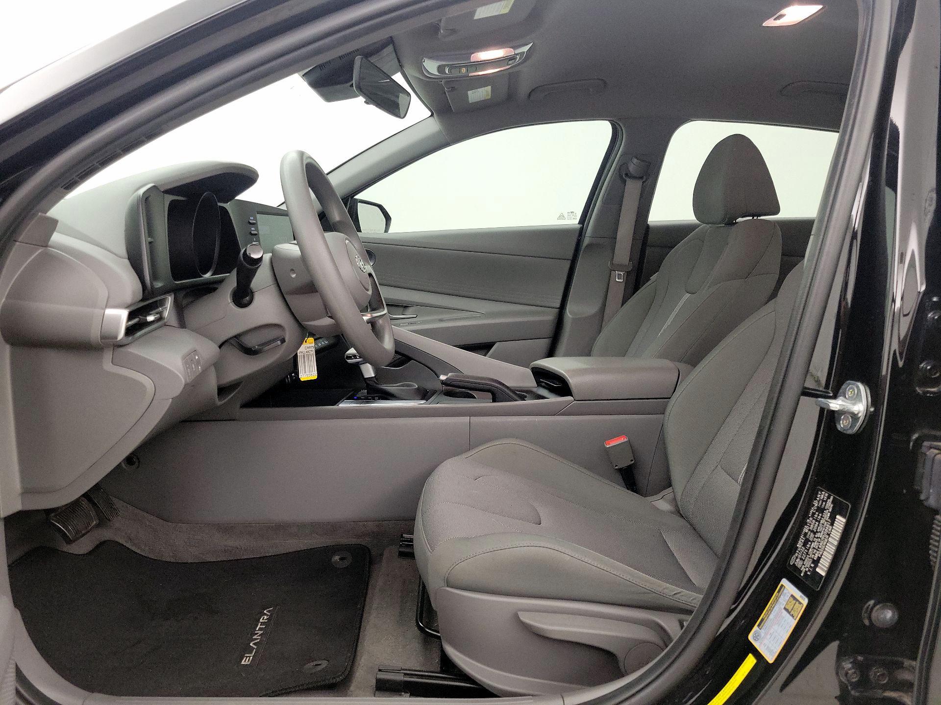 Thumbnail: 2023 Hyundai Elantra - 11