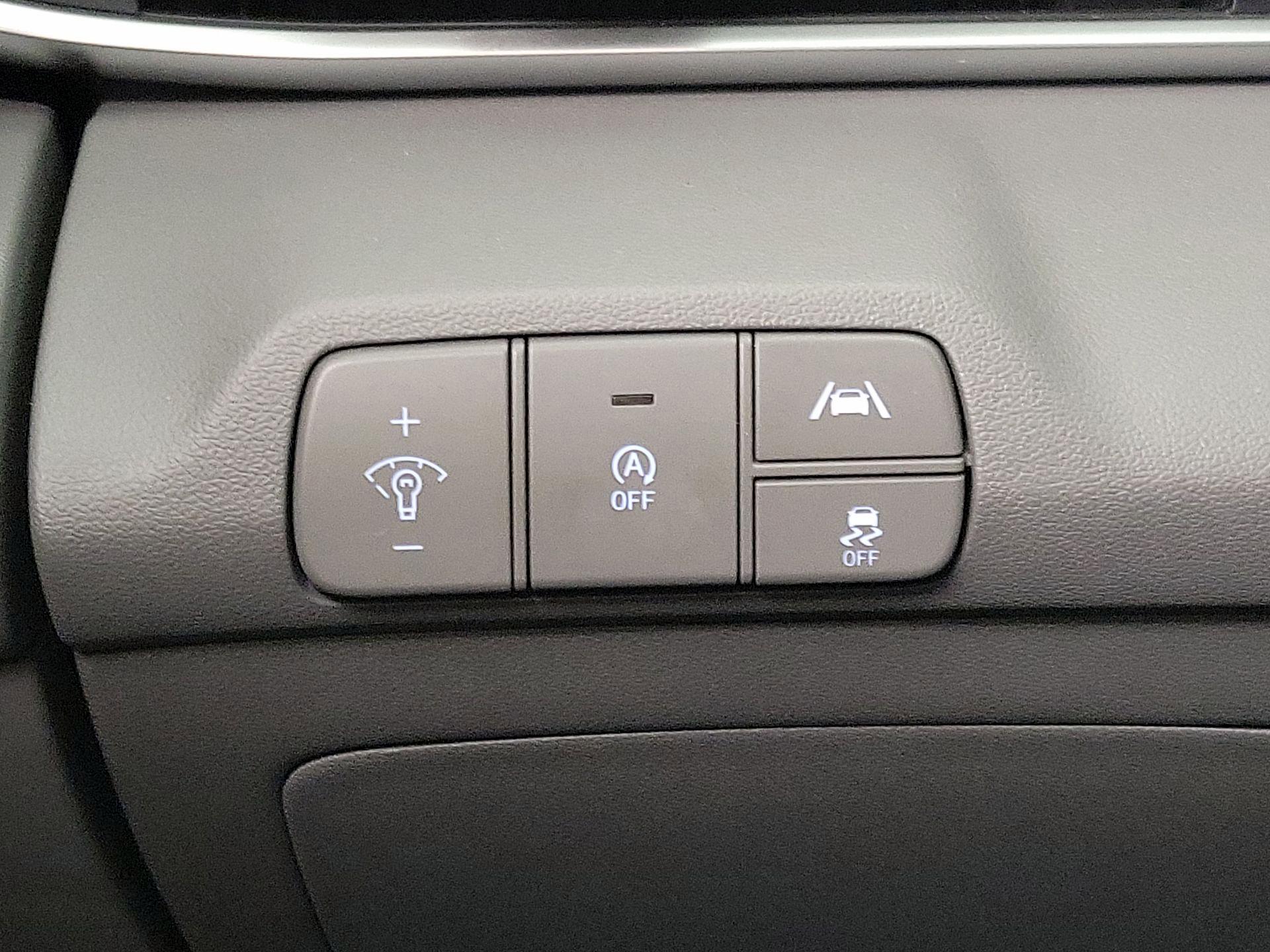 Thumbnail: 2023 Hyundai Elantra - 13