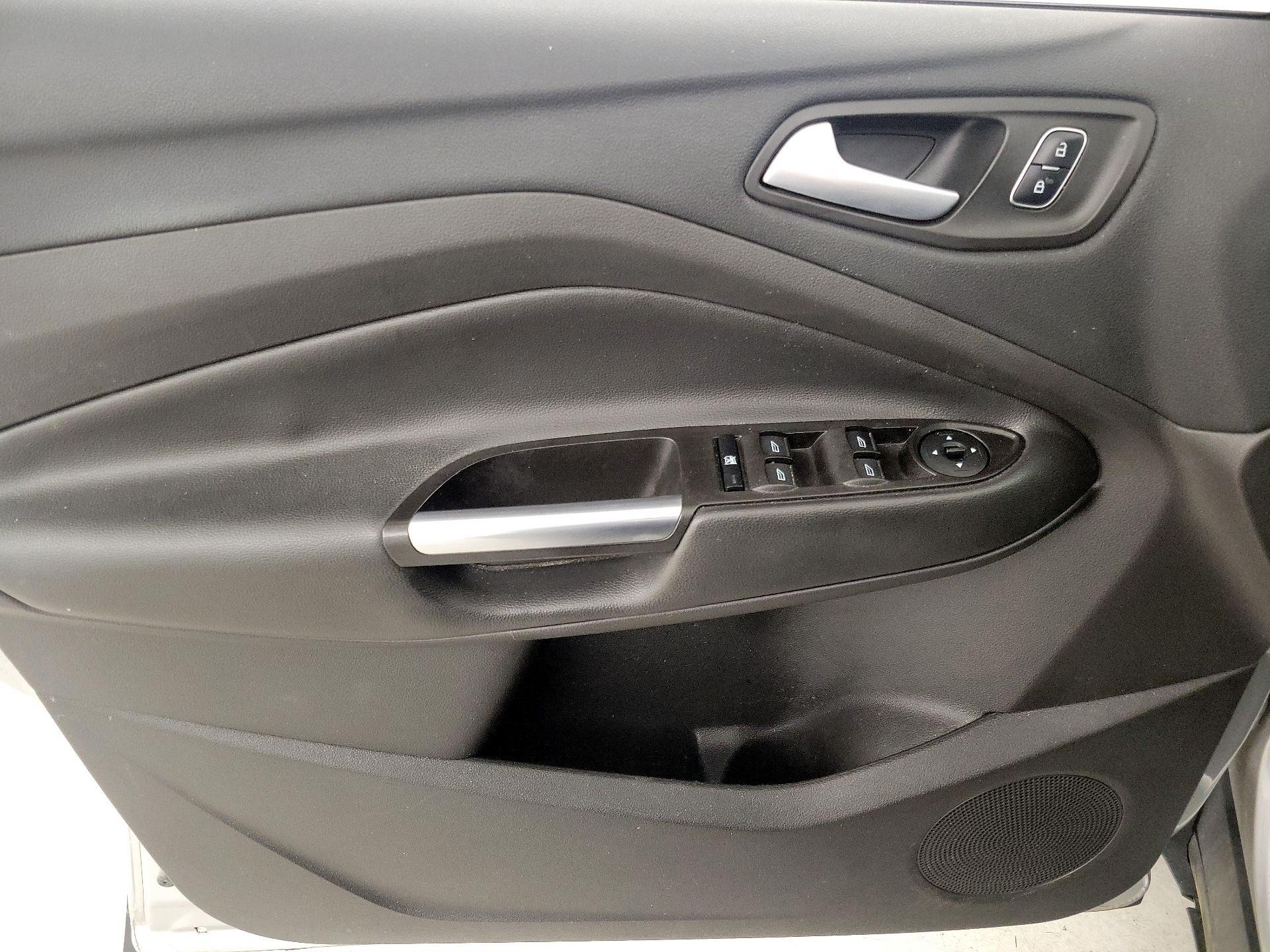 Thumbnail: 2017 Ford Escape - 12