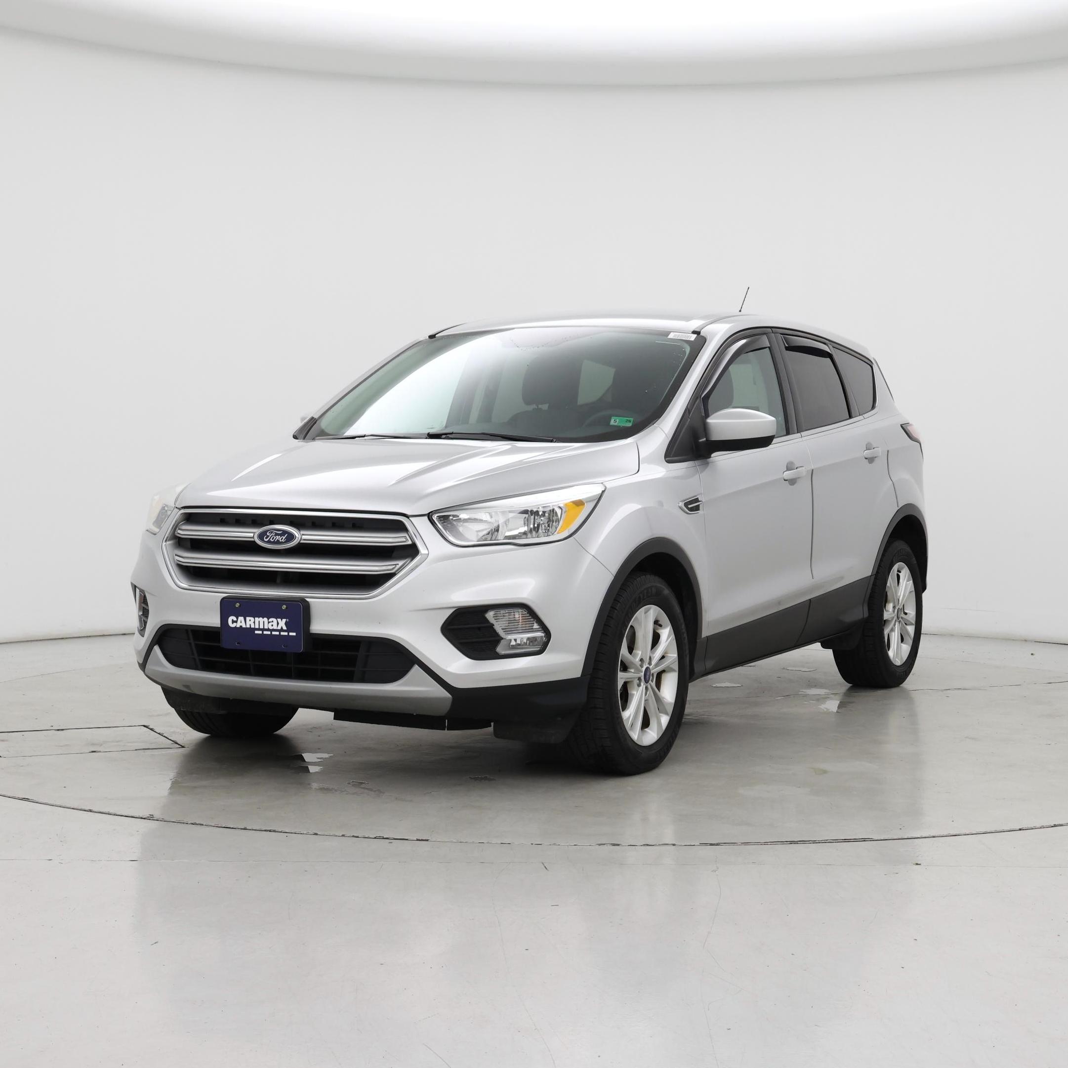 Thumbnail: 2017 Ford Escape - 4