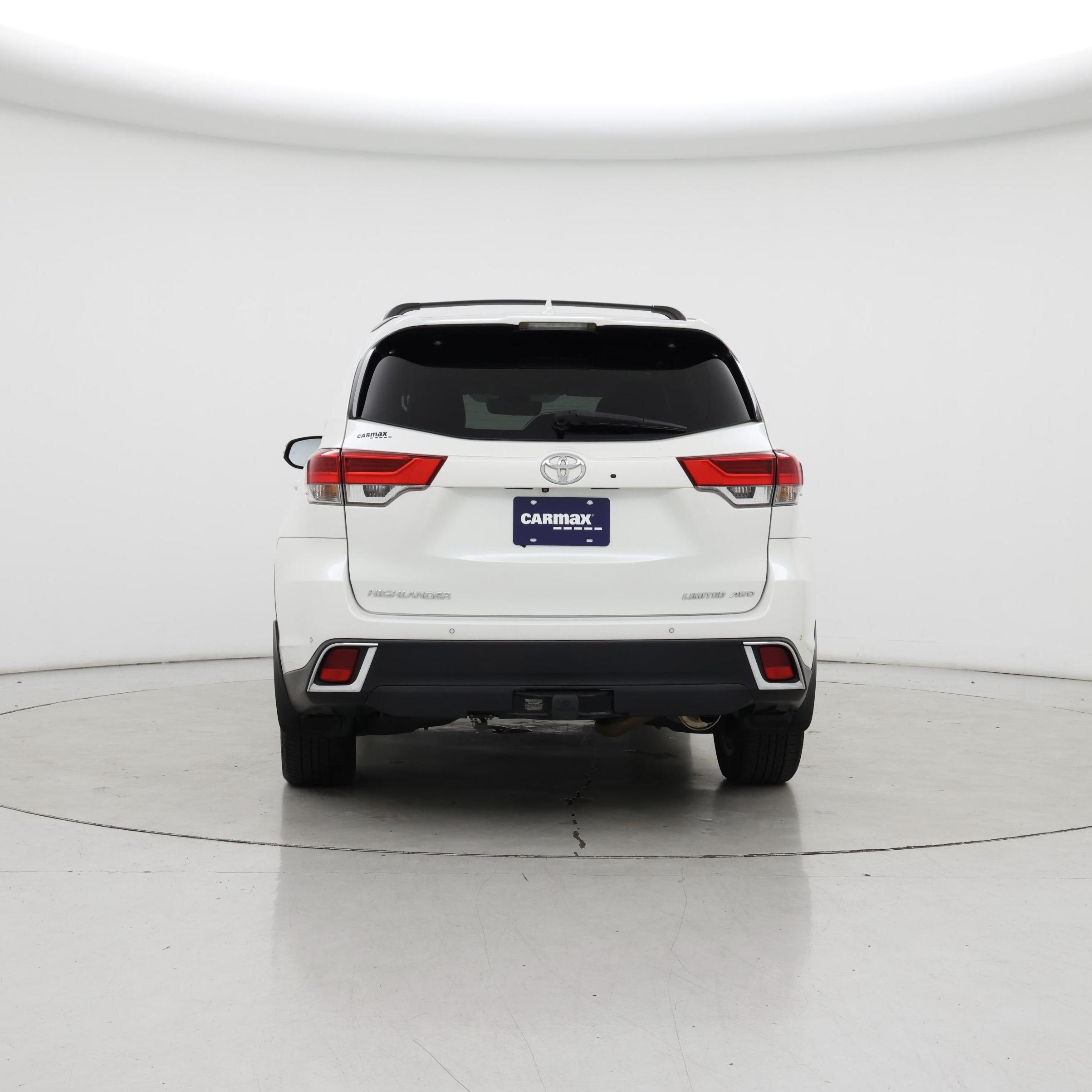 Thumbnail: 2019 Toyota Highlander - 2