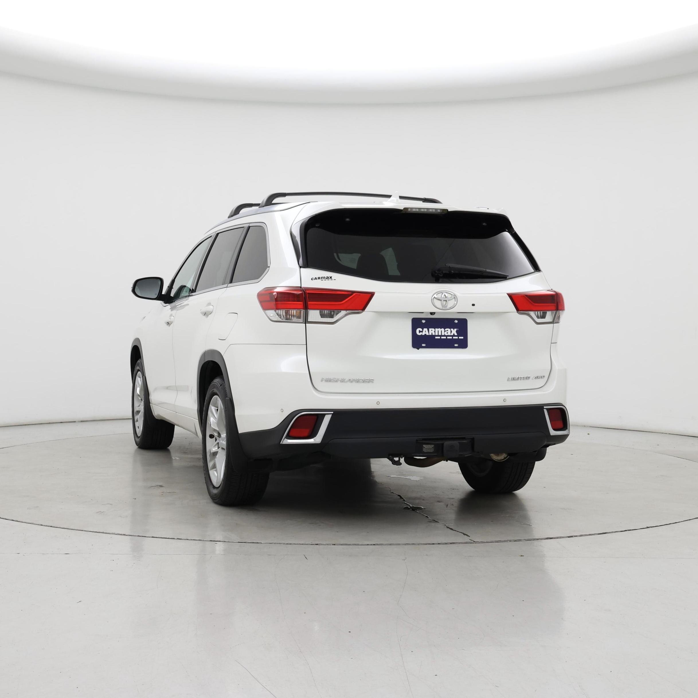 Thumbnail: 2019 Toyota Highlander - 8
