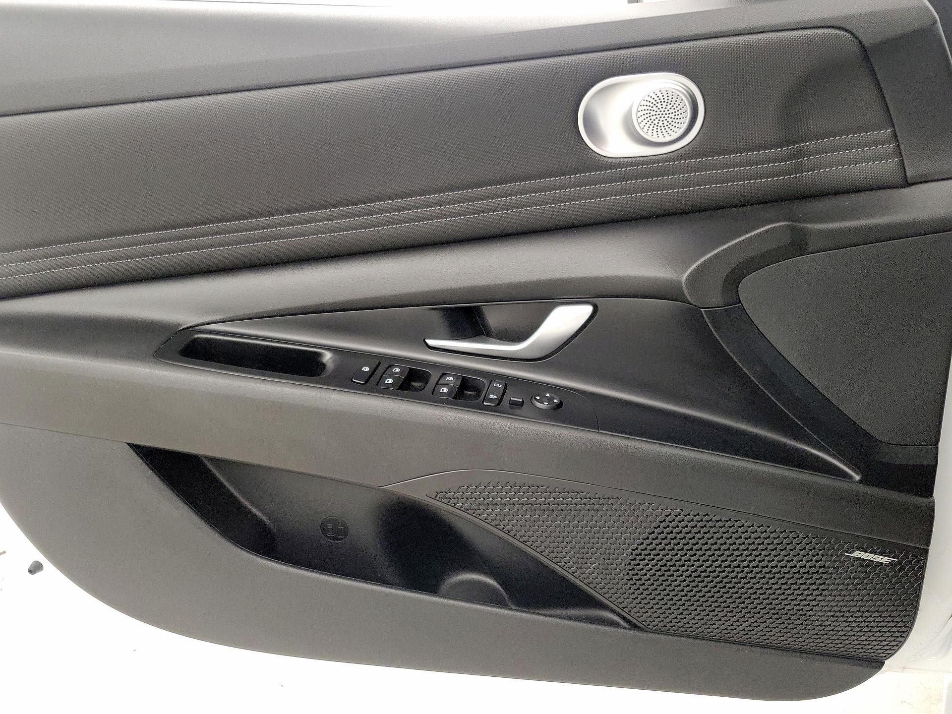 Thumbnail: 2023 Hyundai Elantra - 12