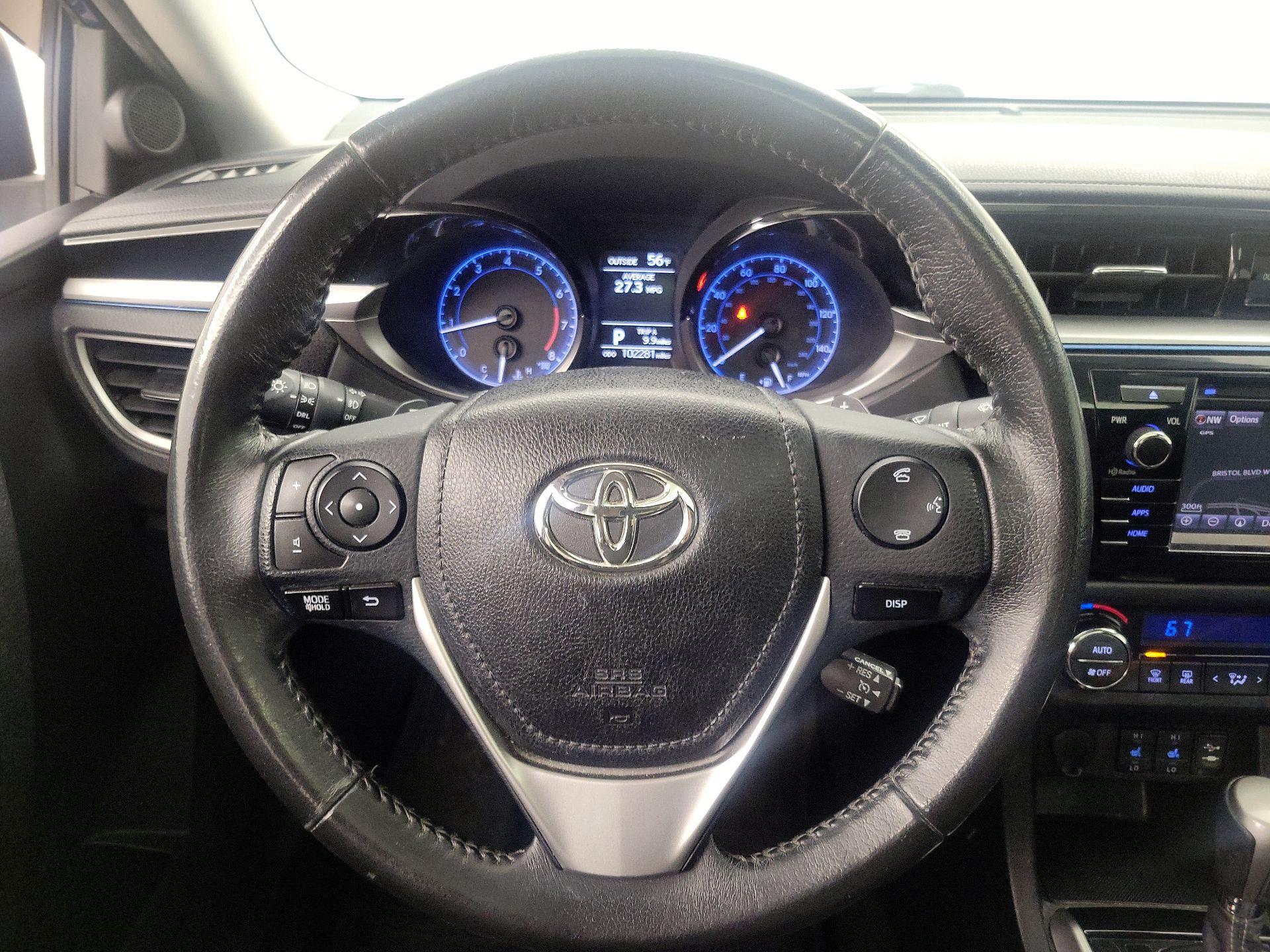 Thumbnail: 2015 Toyota Corolla - 10