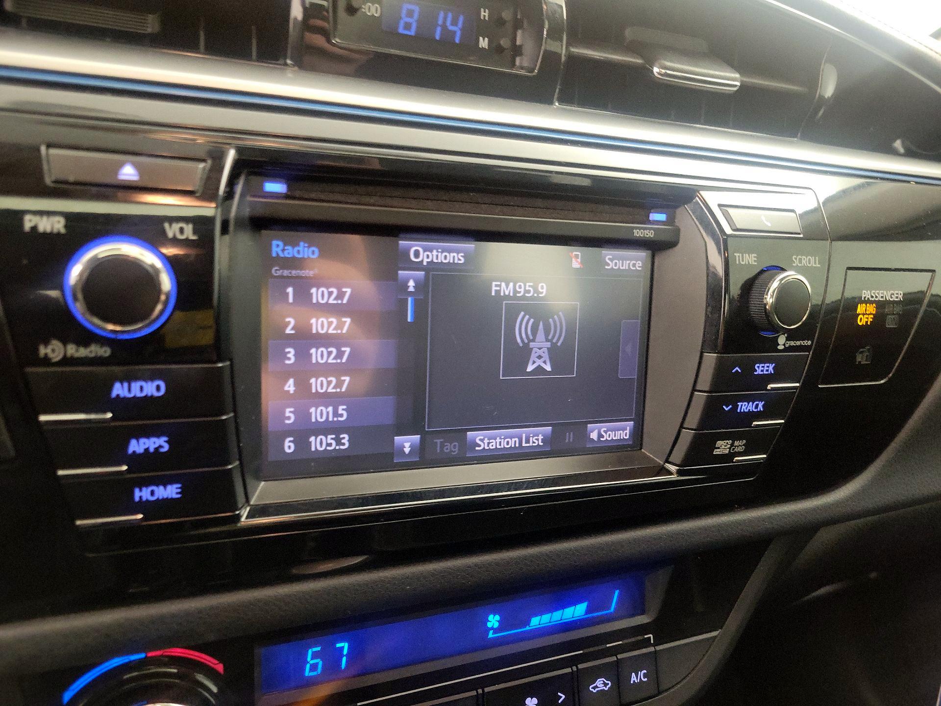 Thumbnail: 2015 Toyota Corolla - 16