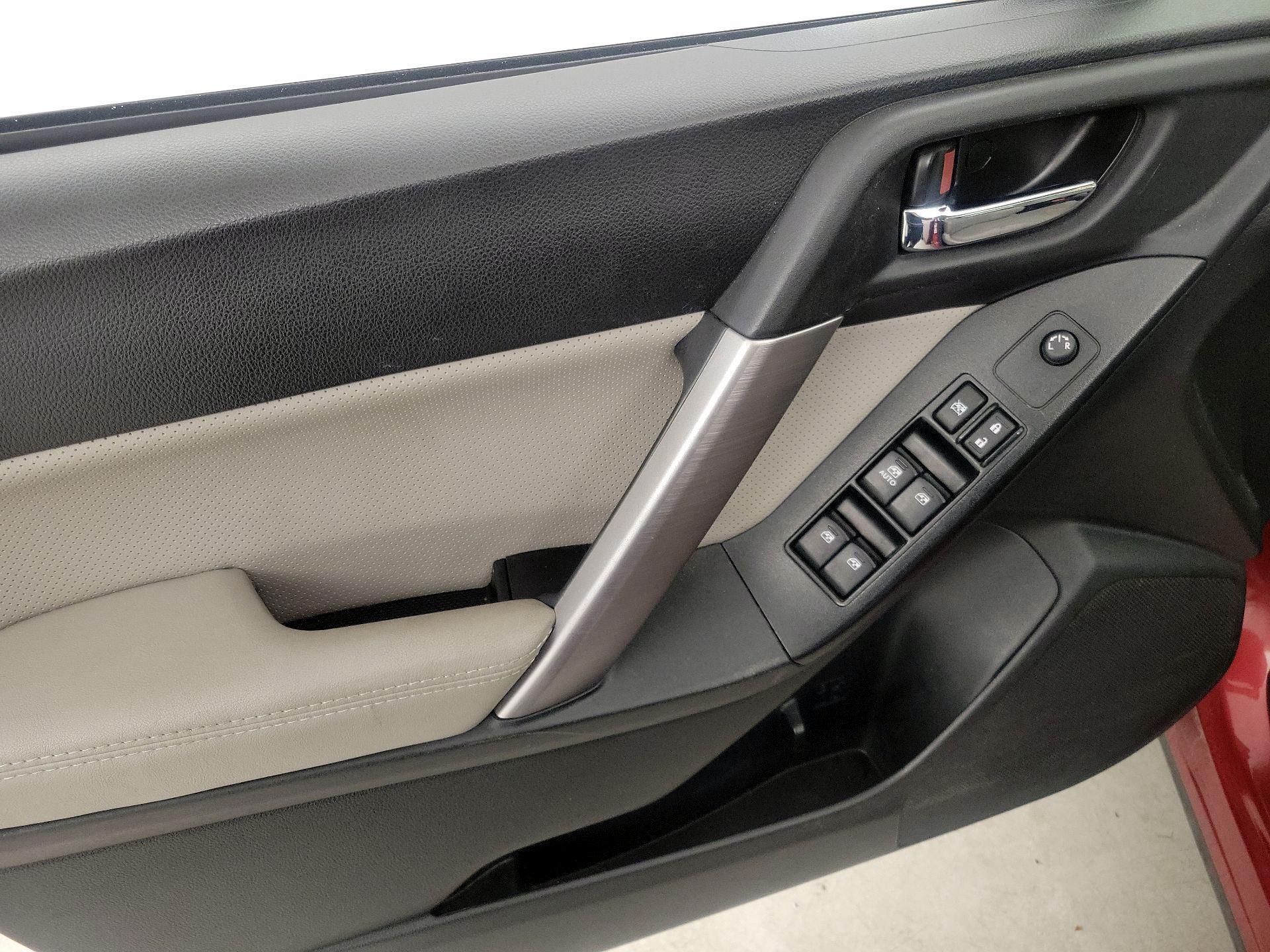 Thumbnail: 2016 Subaru Forester - 12