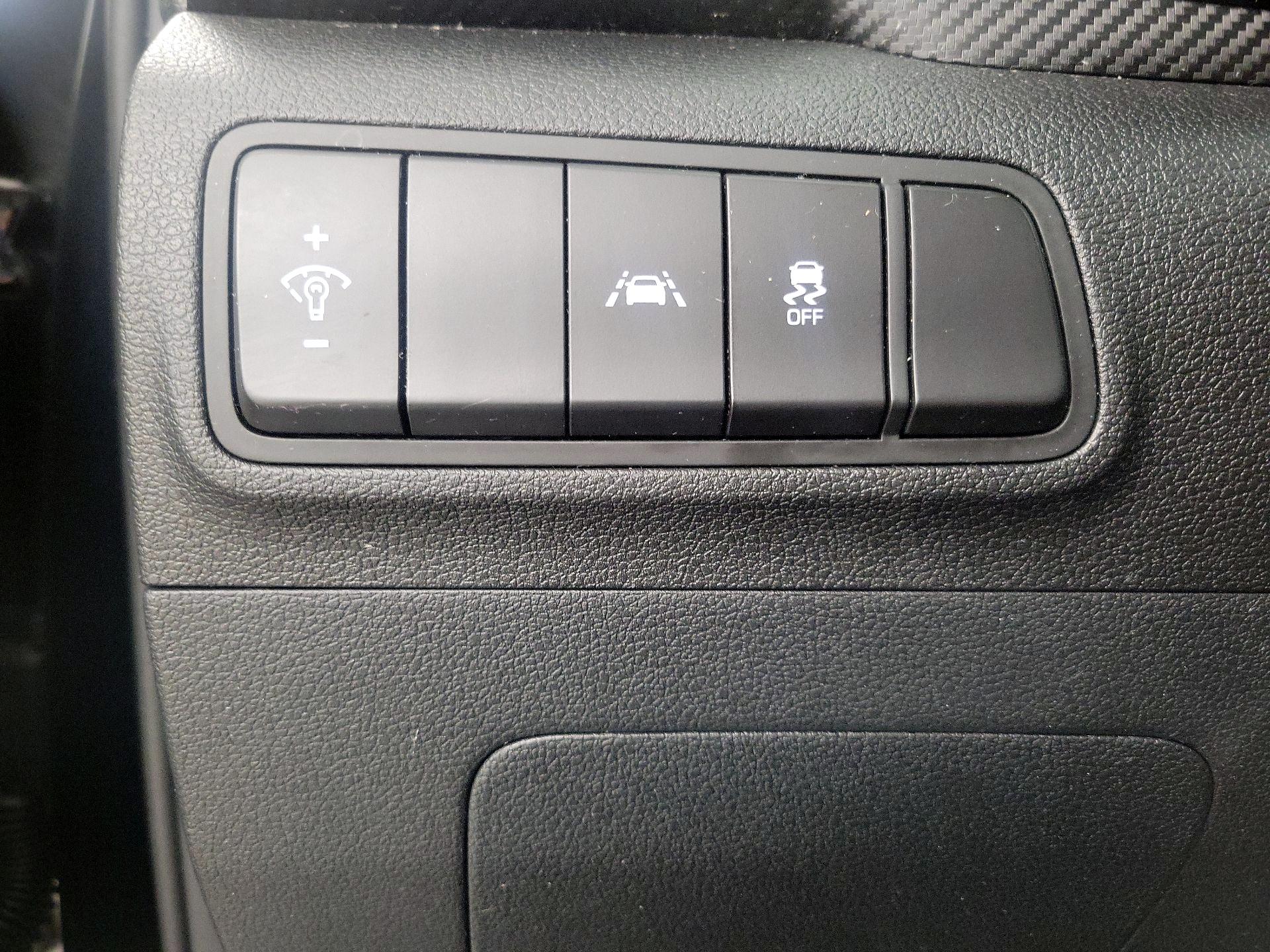 Thumbnail: 2021 Hyundai Tucson - 13