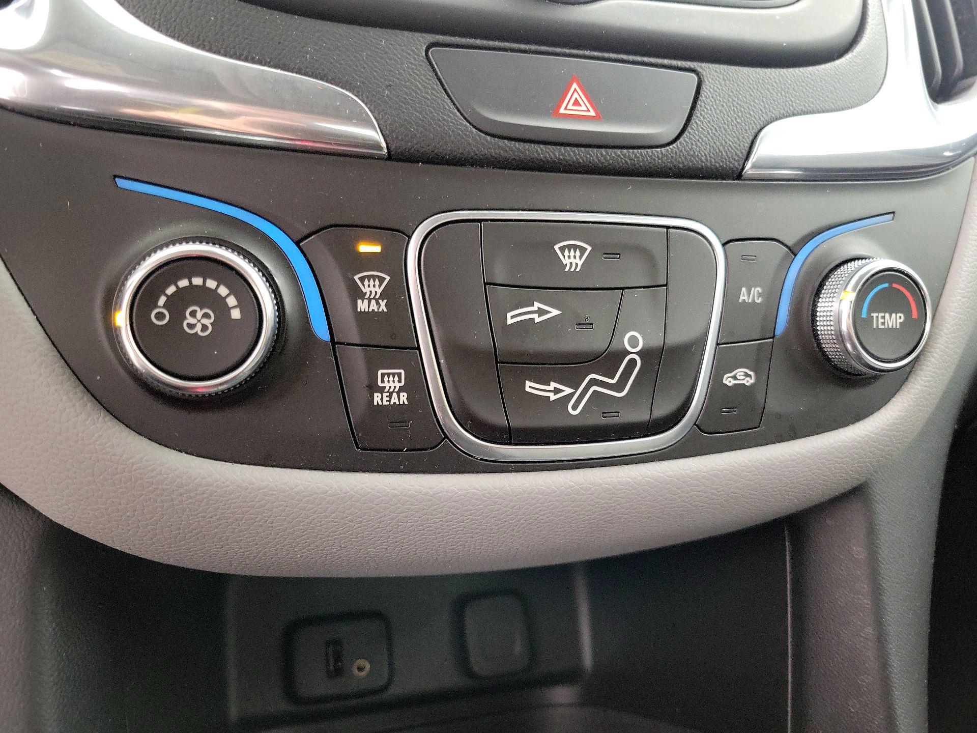 Thumbnail: 2018 Chevrolet Equinox - 16