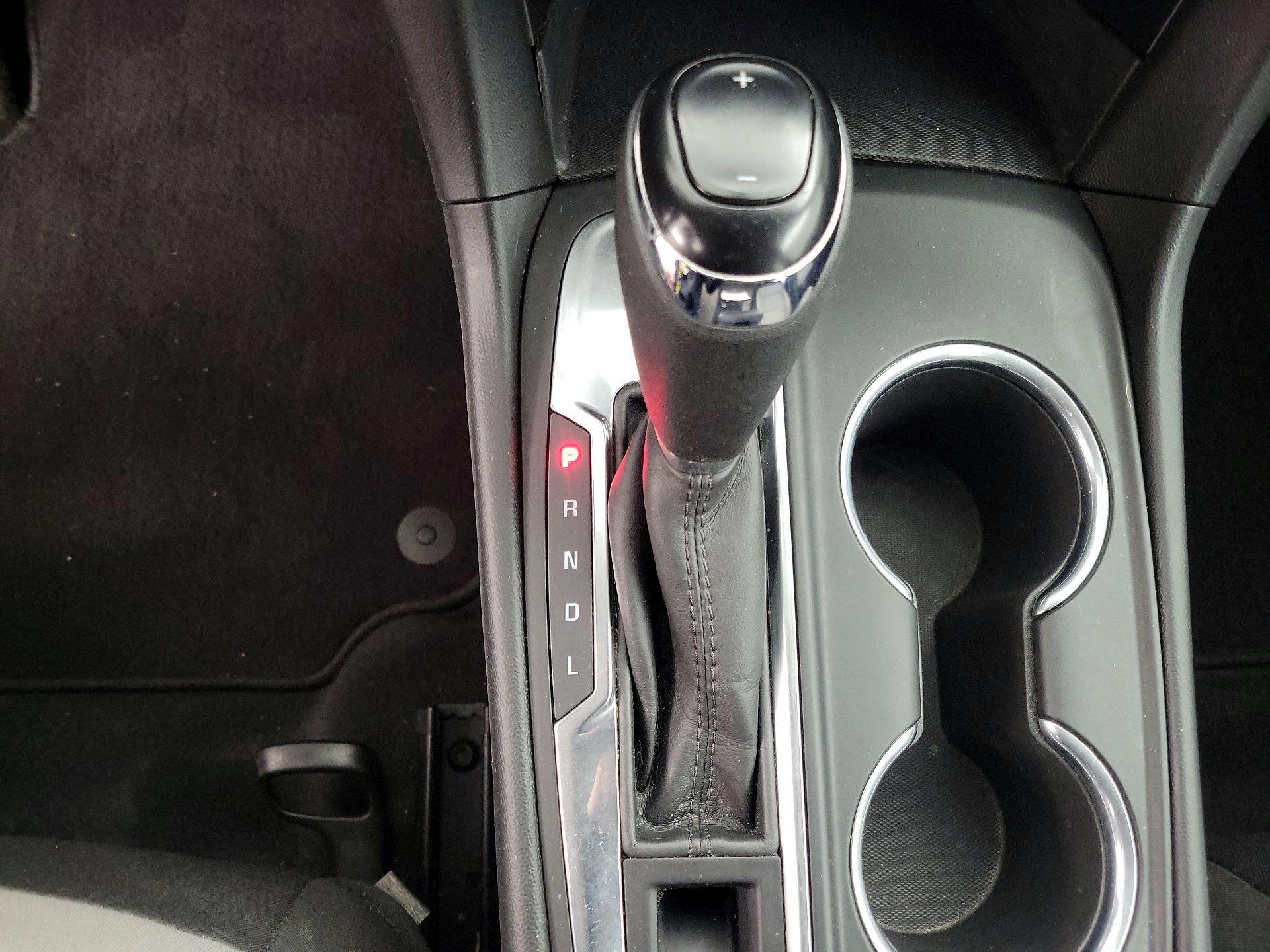 Thumbnail: 2018 Chevrolet Equinox - 17