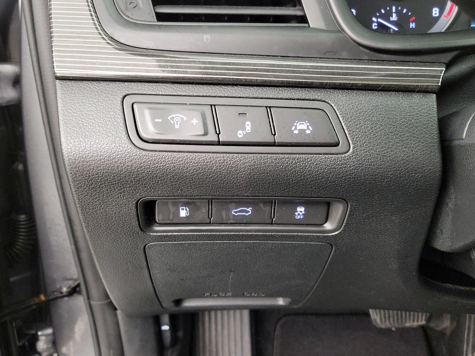 Thumbnail: 2019 Hyundai Sonata - 13