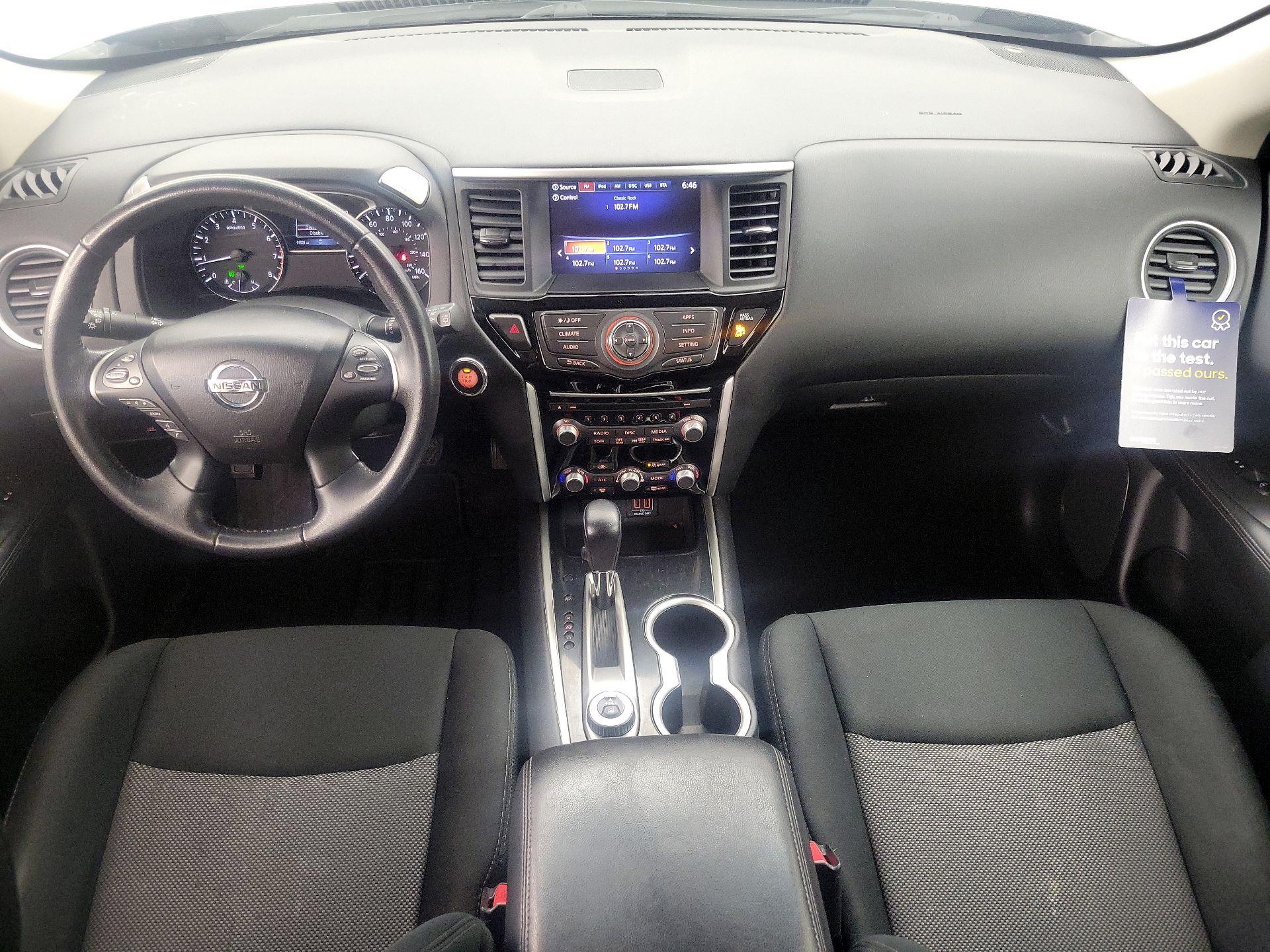 Thumbnail: 2018 Nissan Pathfinder - 9