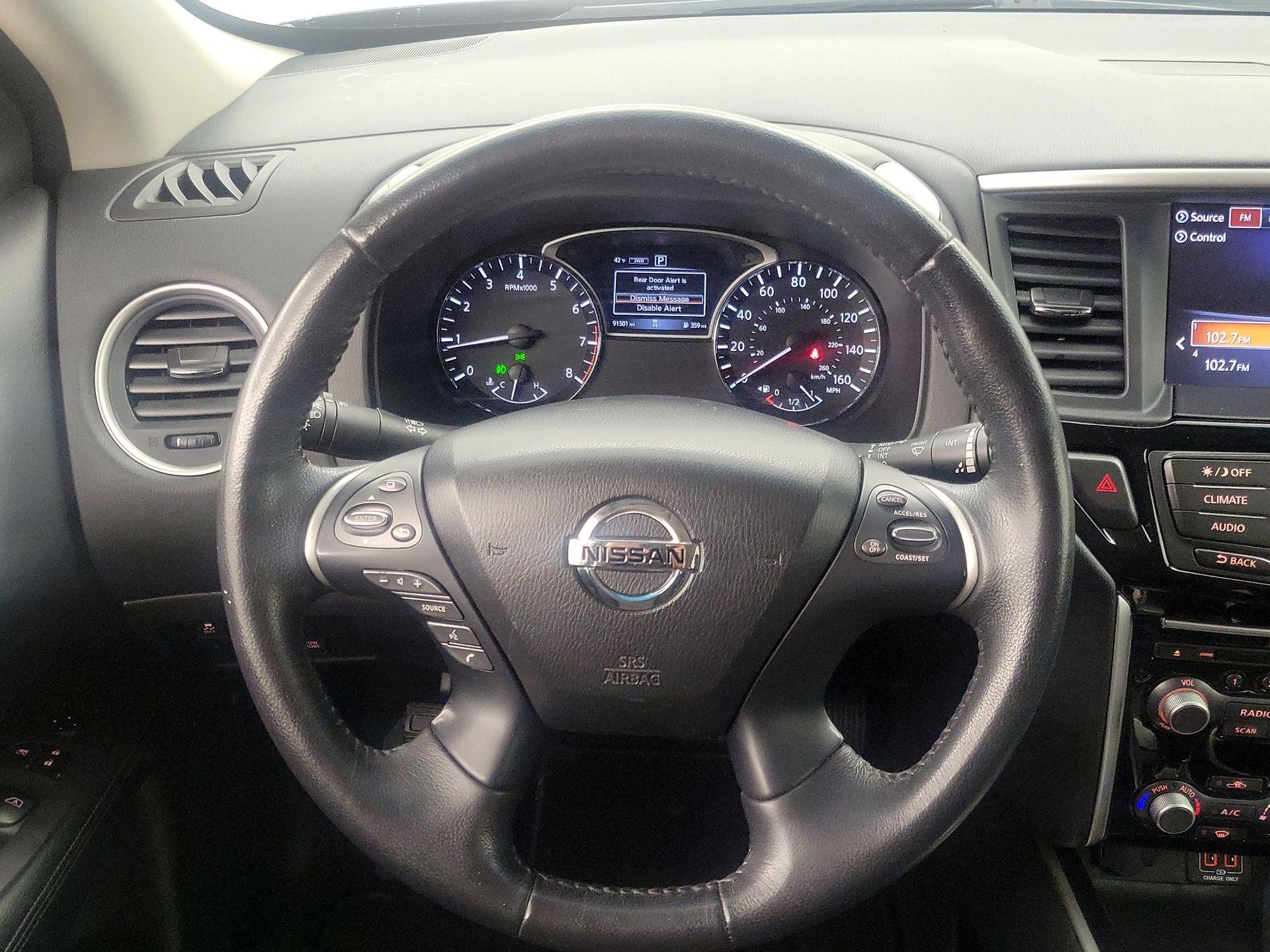 Thumbnail: 2018 Nissan Pathfinder - 10