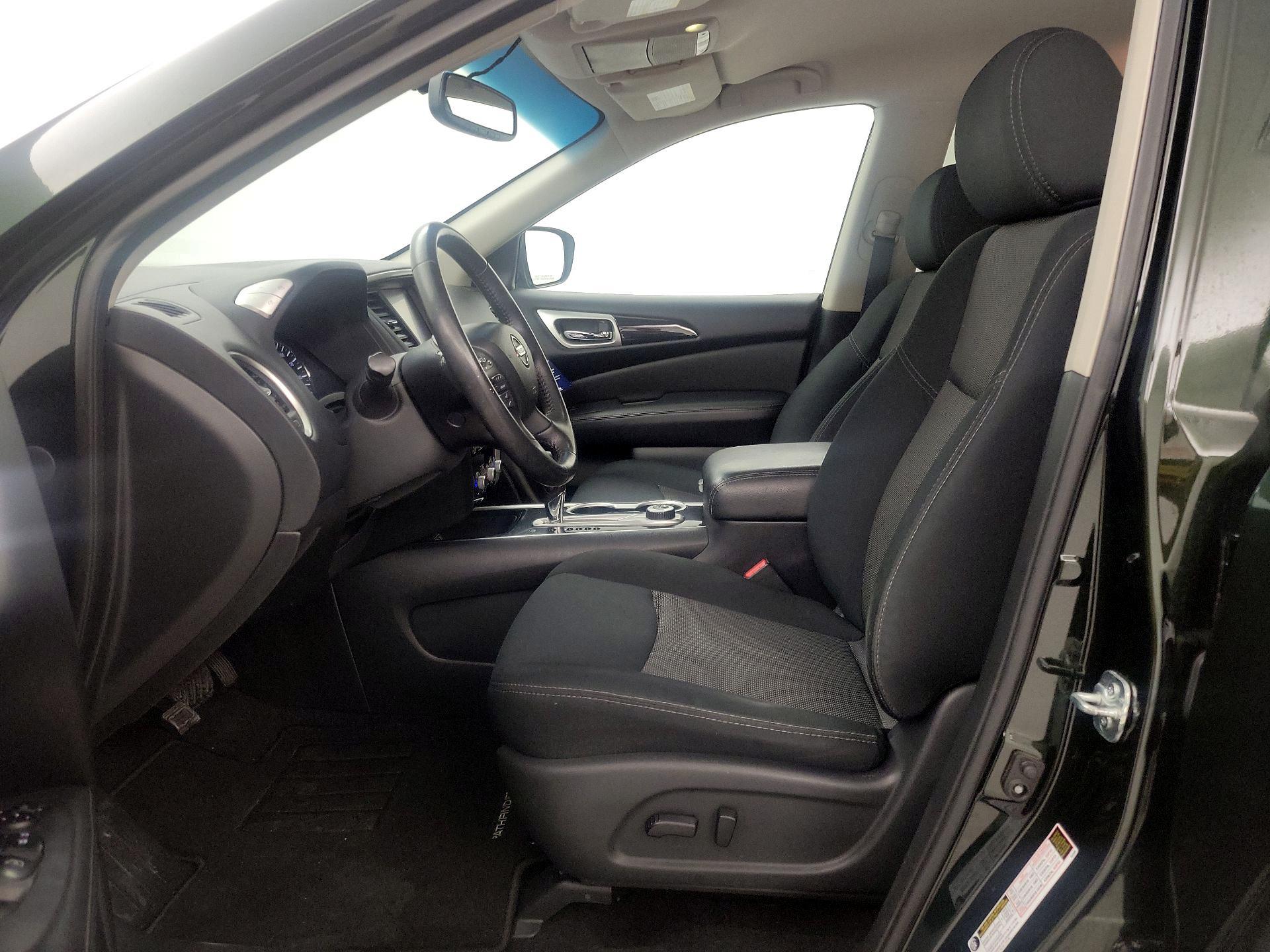 Thumbnail: 2018 Nissan Pathfinder - 11