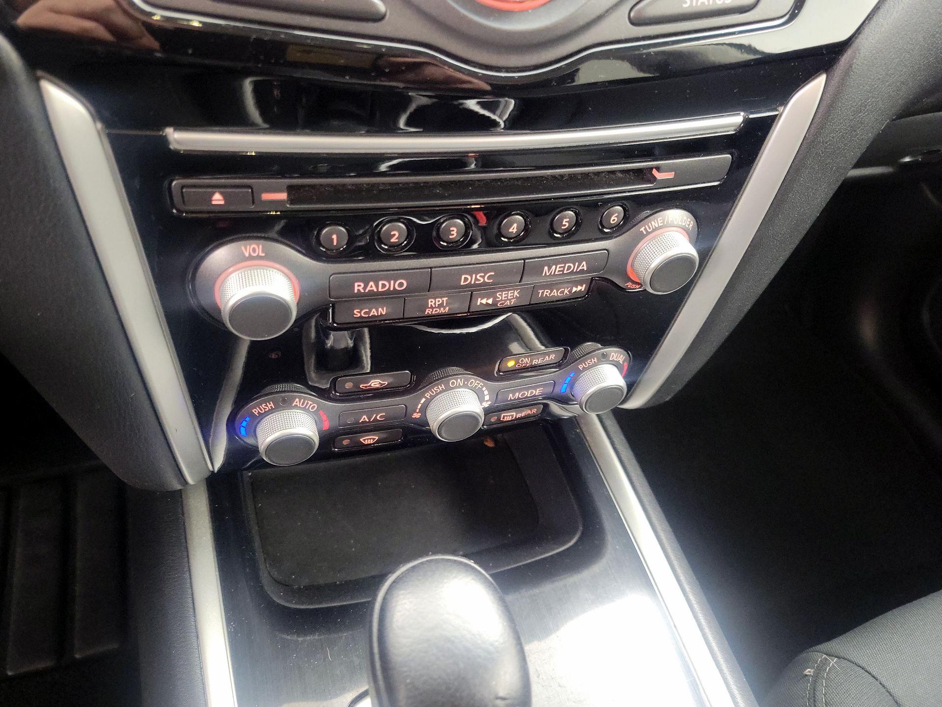 Thumbnail: 2018 Nissan Pathfinder - 16