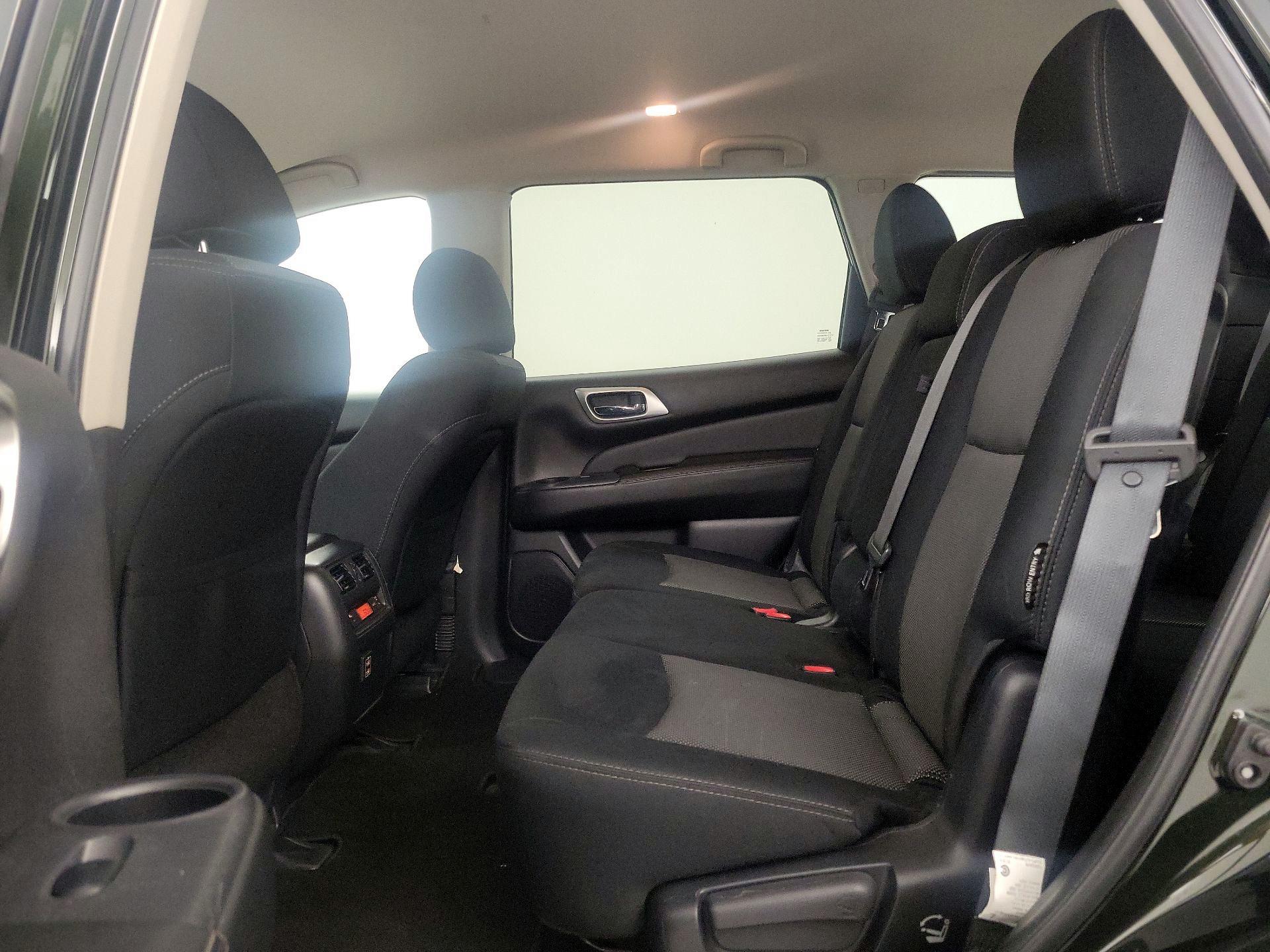 Thumbnail: 2018 Nissan Pathfinder - 19