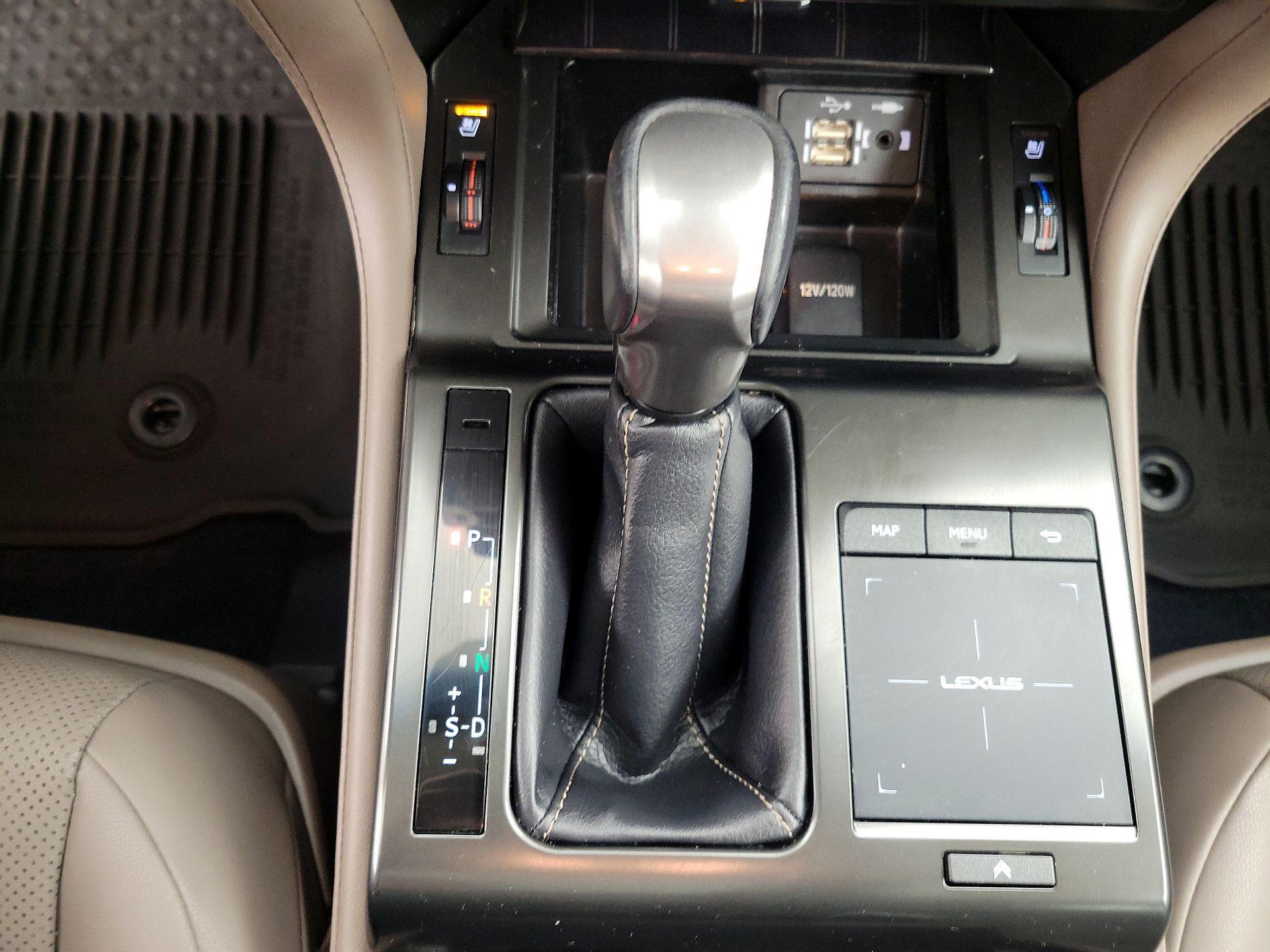 Thumbnail: 2022 Lexus GX - 18