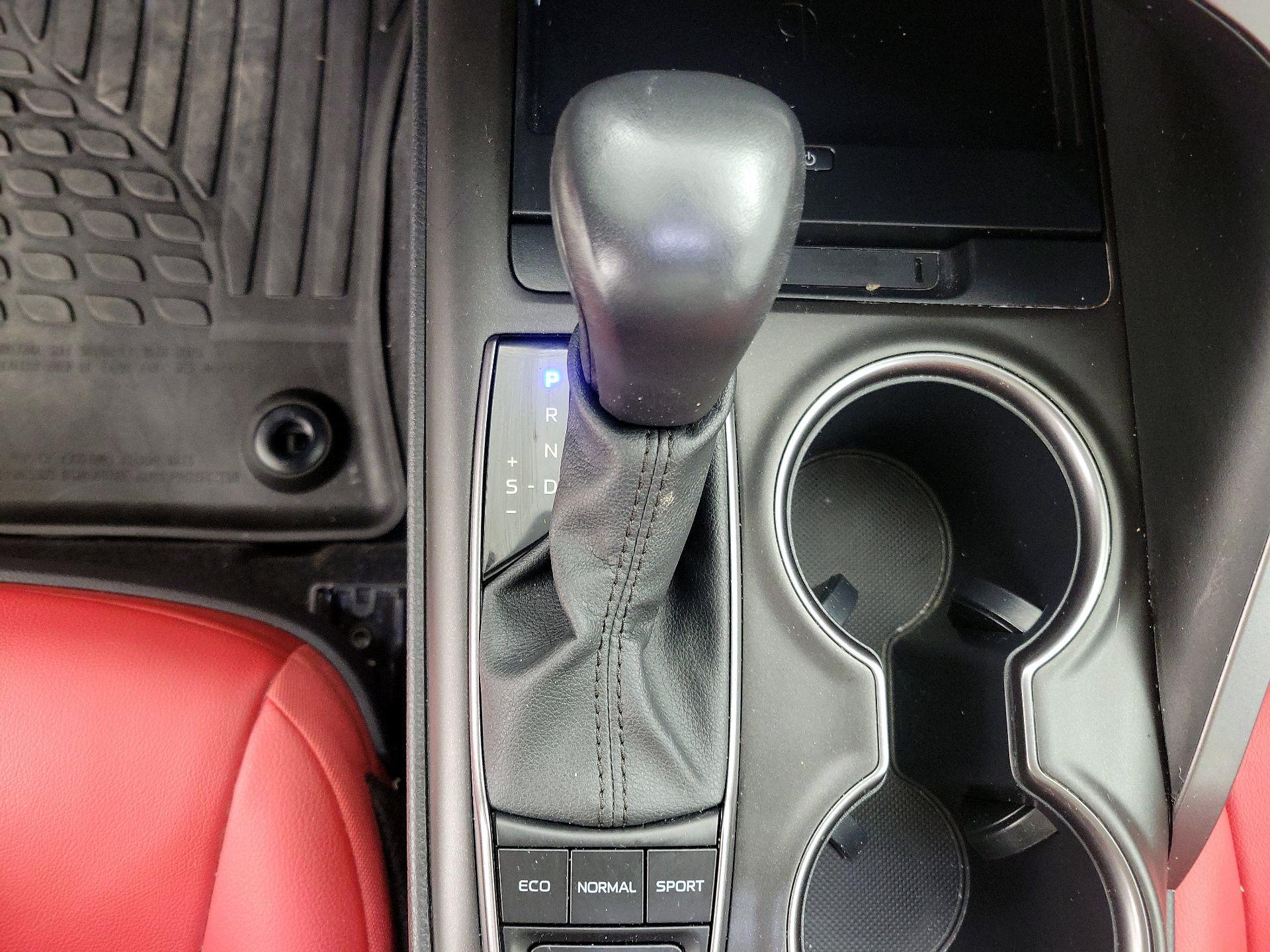 Thumbnail: 2024 Toyota Camry - 17