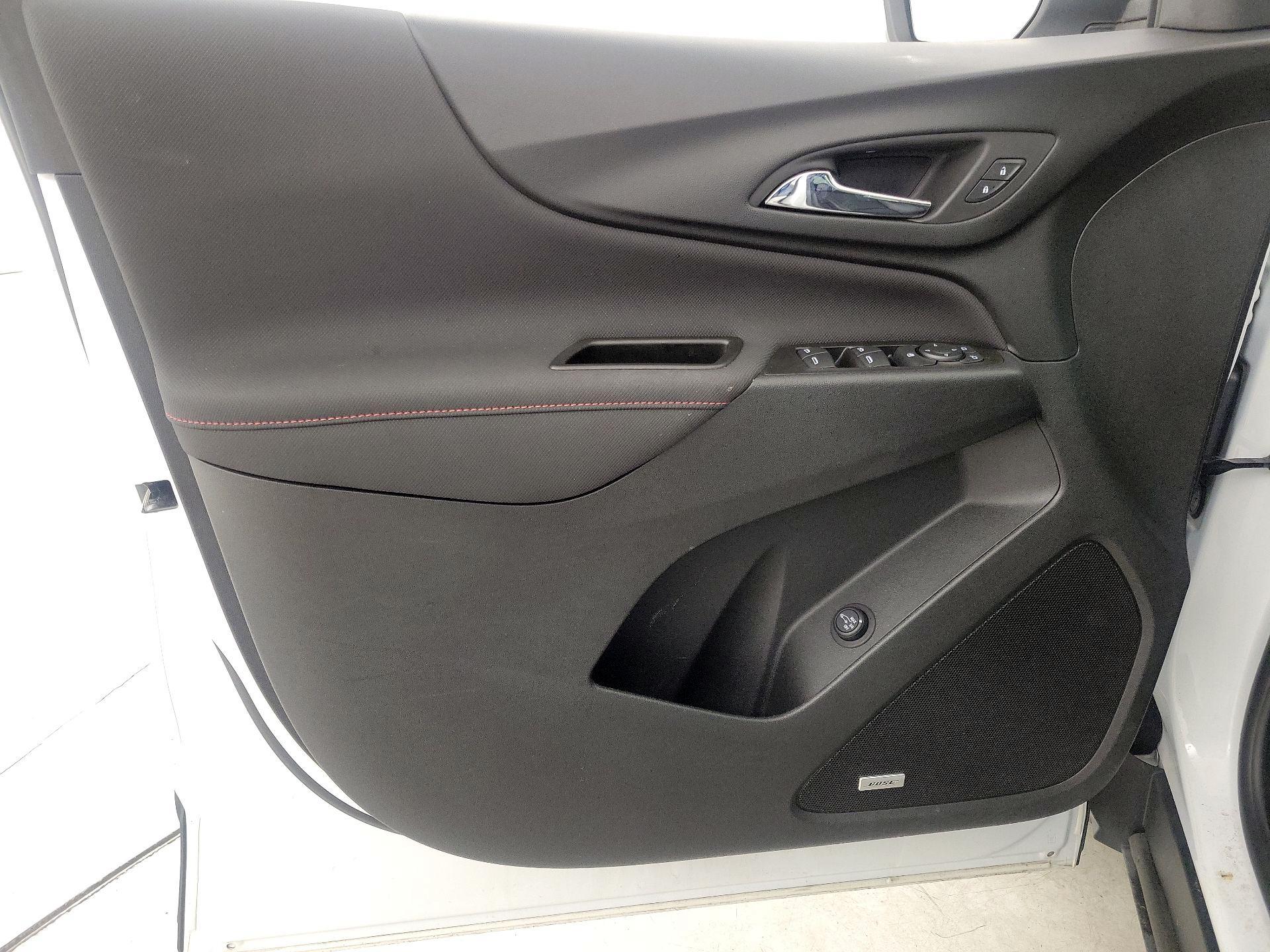 Thumbnail: 2022 Chevrolet Equinox - 12