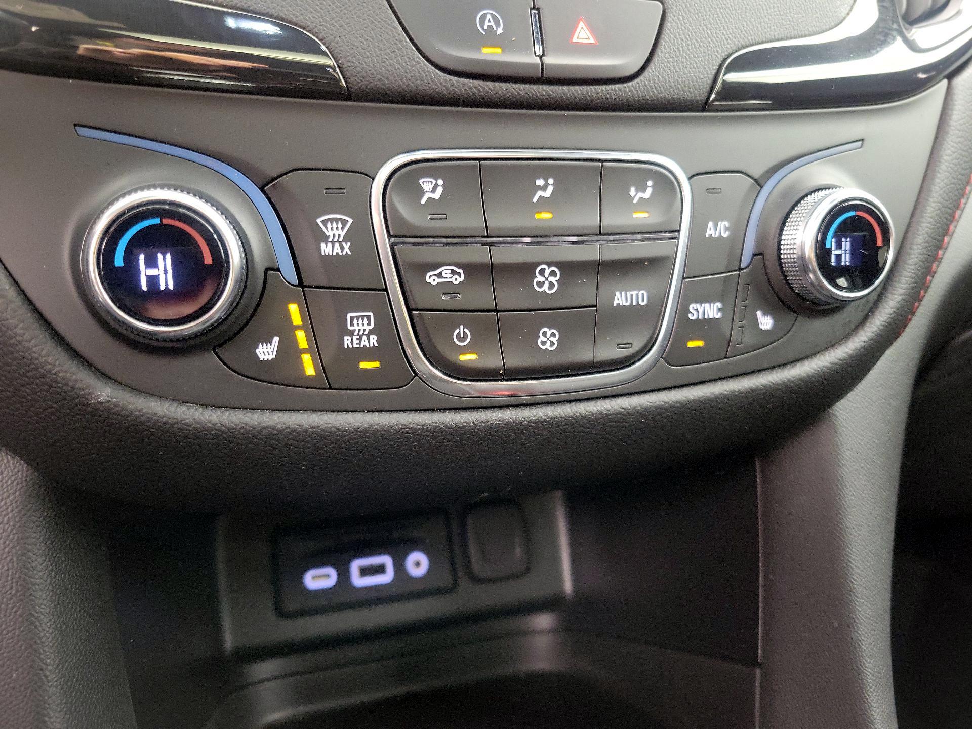 Thumbnail: 2022 Chevrolet Equinox - 16