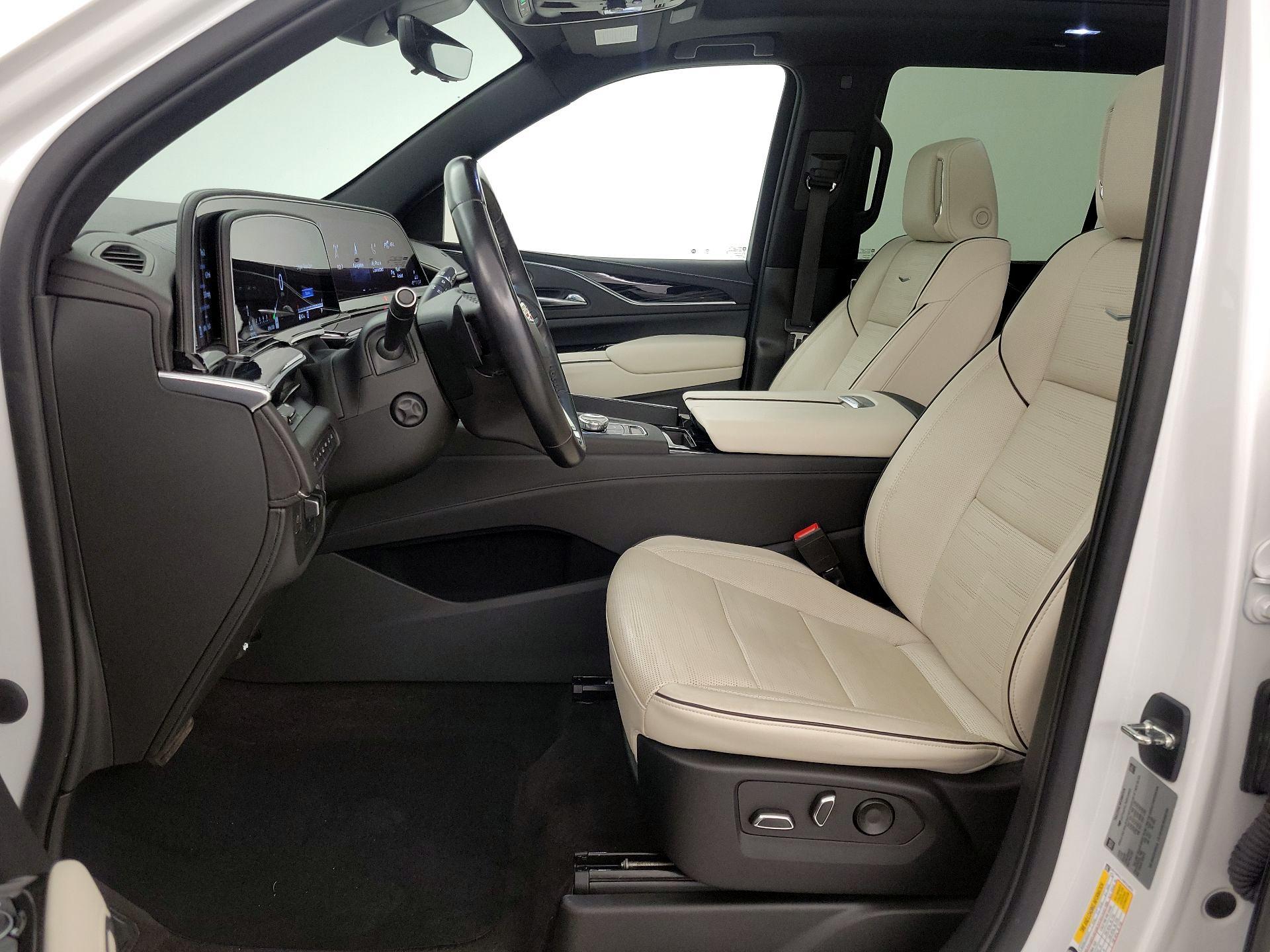 Thumbnail: 2022 Cadillac Escalade - 11