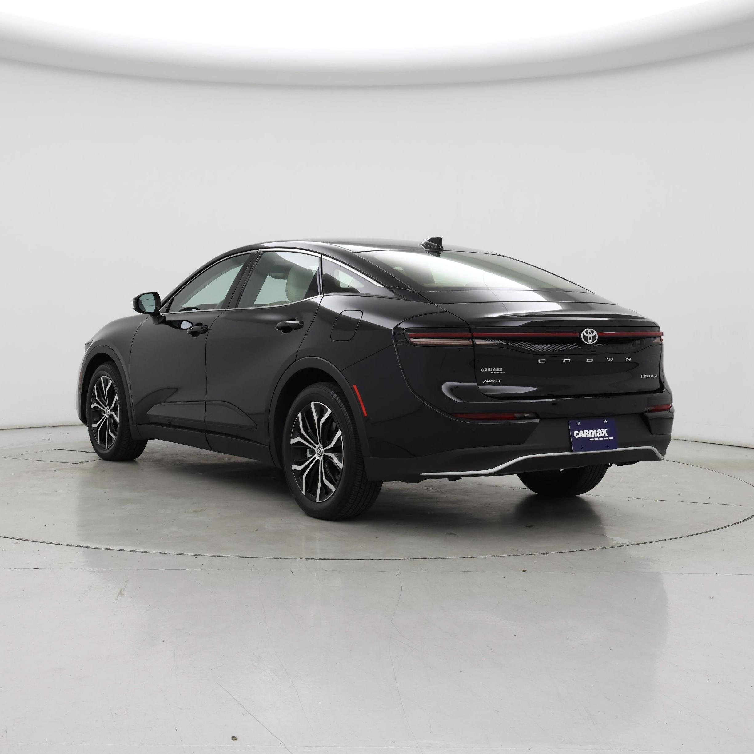 Thumbnail: 2023 Toyota Crown - 2