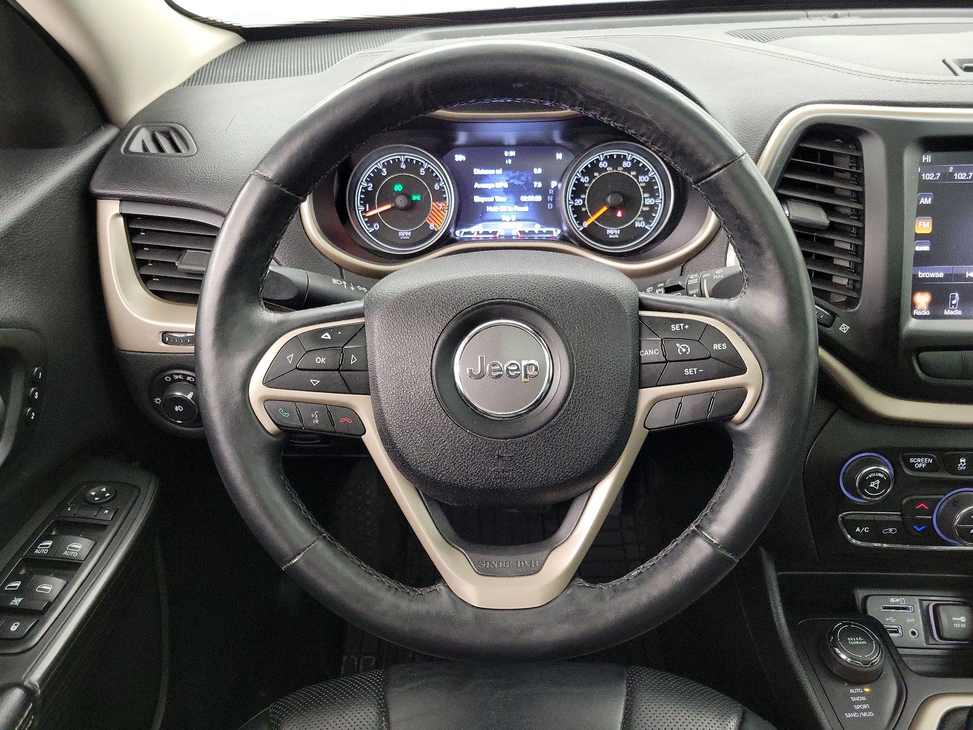 Thumbnail: 2015 Jeep Cherokee - 10