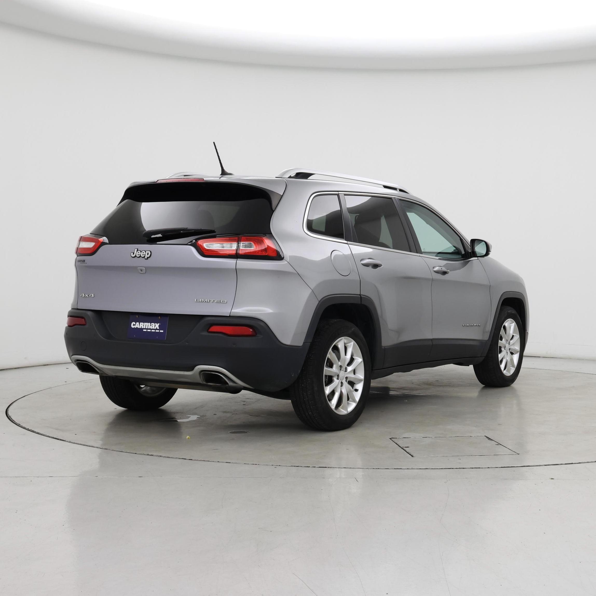 Thumbnail: 2015 Jeep Cherokee - 8