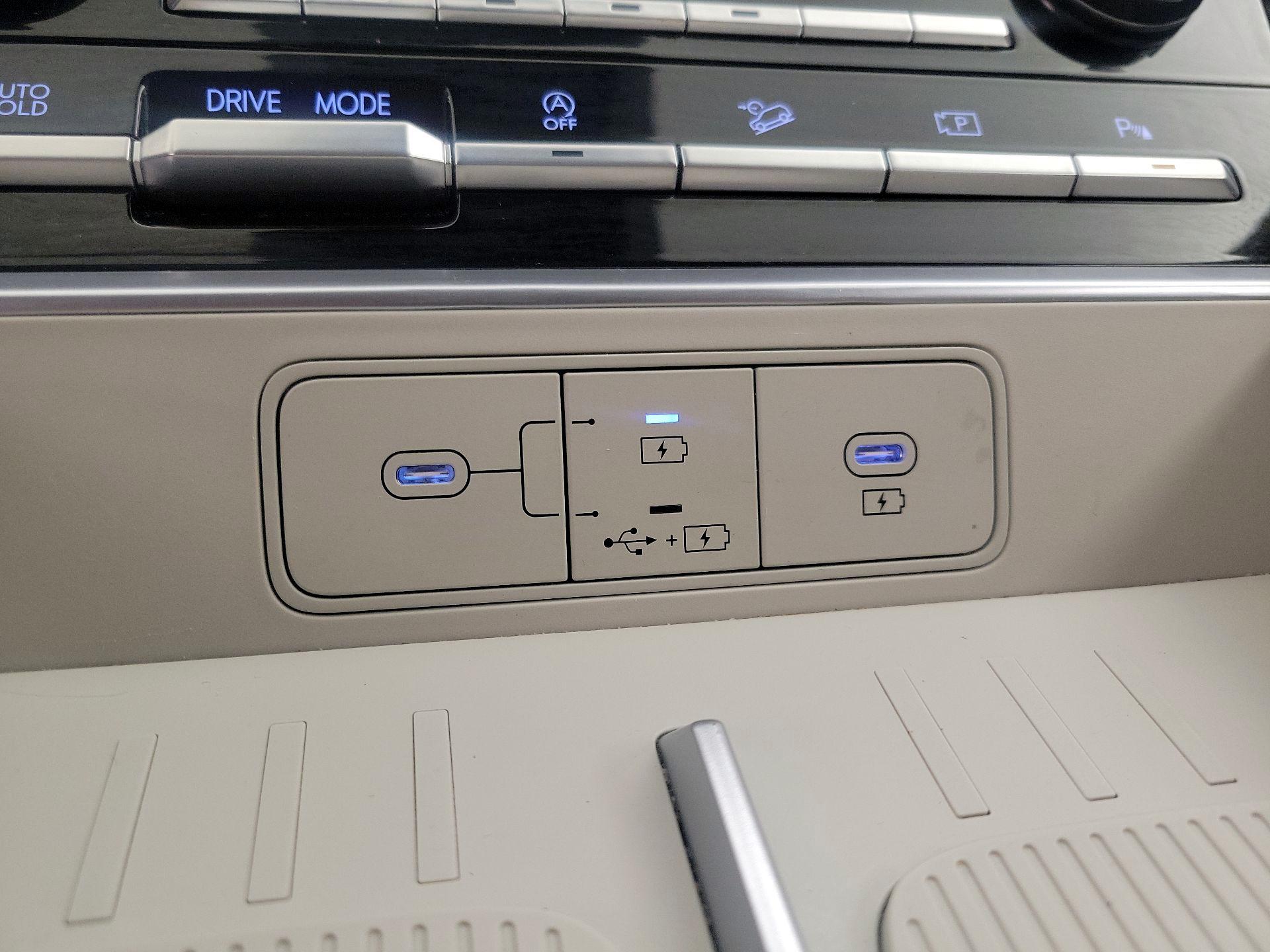 Thumbnail: 2024 Hyundai Santa Fe - 18