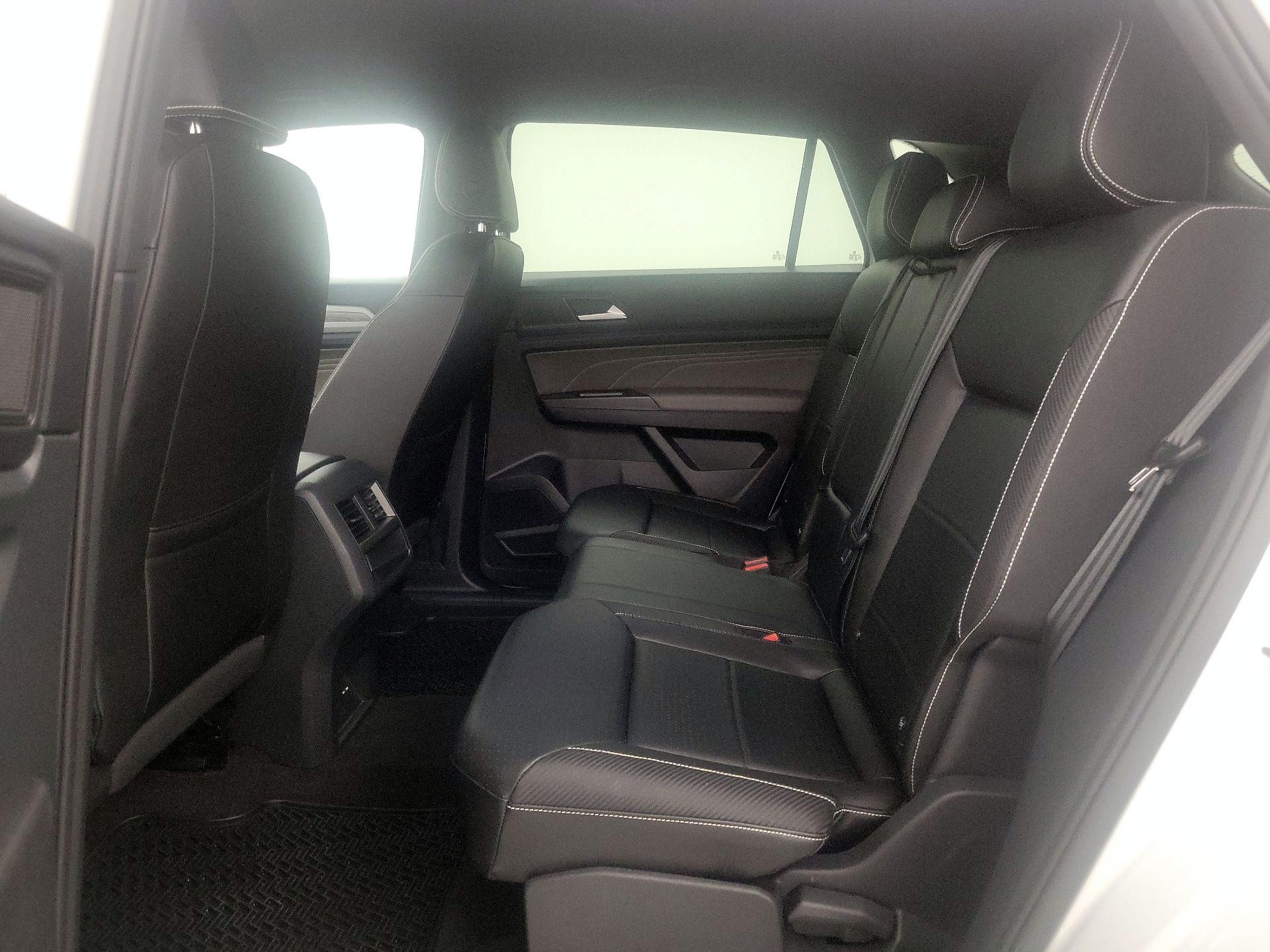 Thumbnail: 2022 Volkswagen Atlas - 19