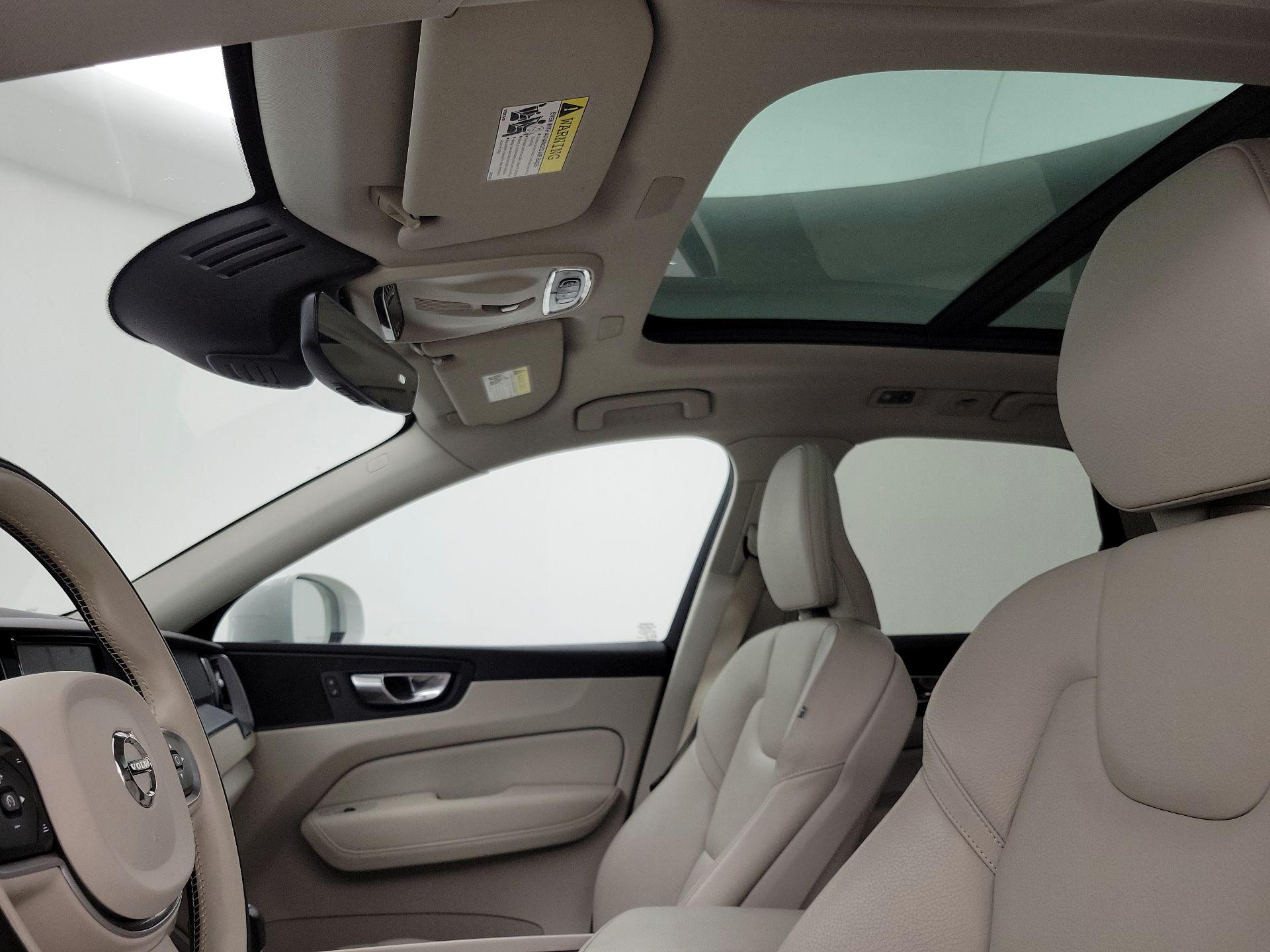 Thumbnail: 2020 Volvo XC60 - 19