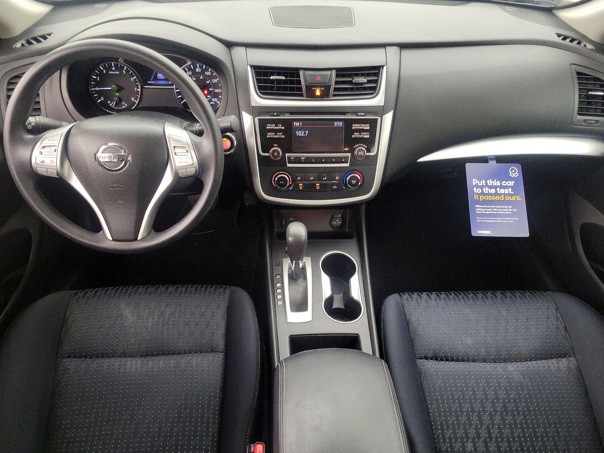 Thumbnail: 2016 Nissan Altima - 9