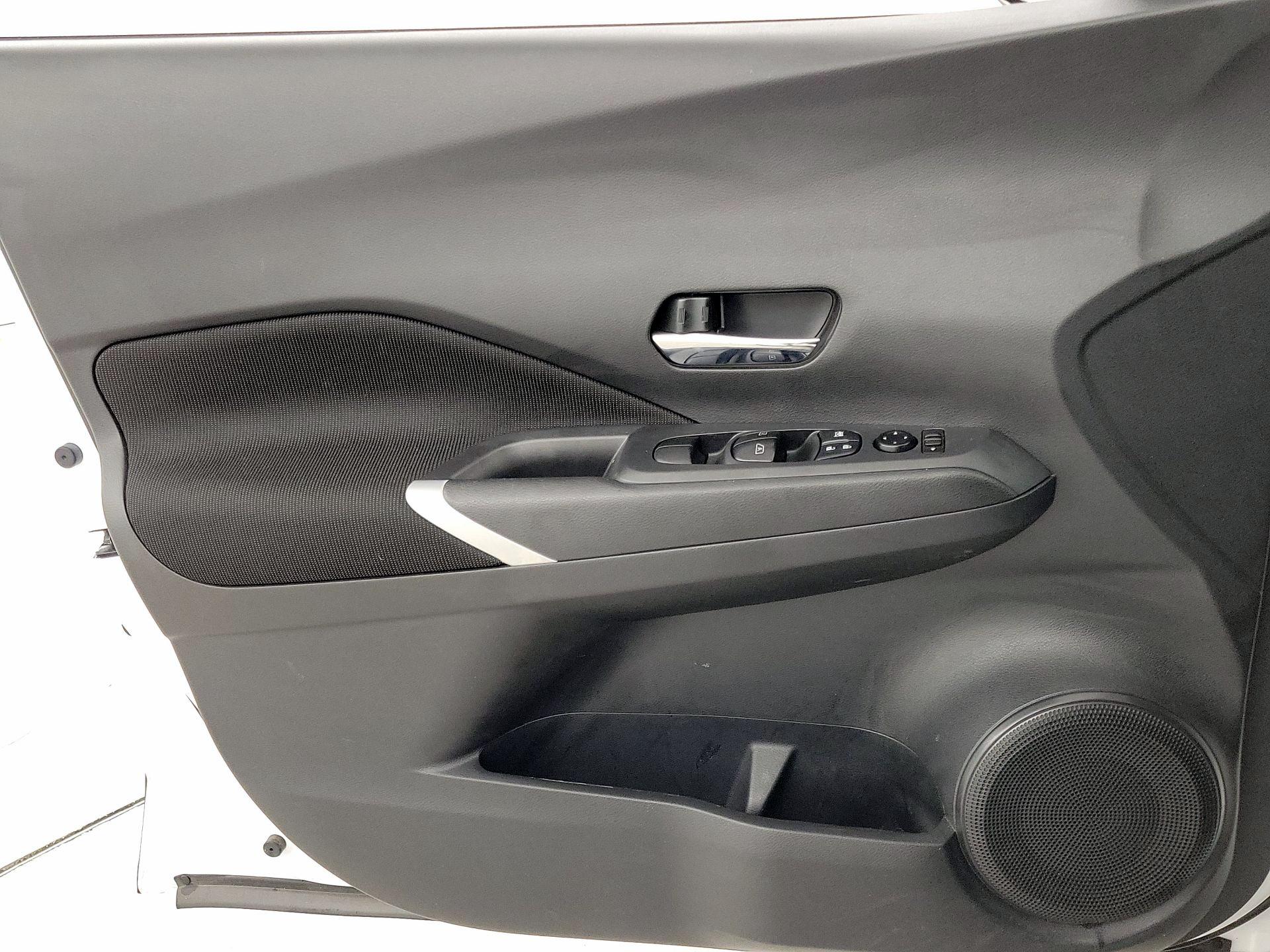 Thumbnail: 2022 Nissan Kicks - 12