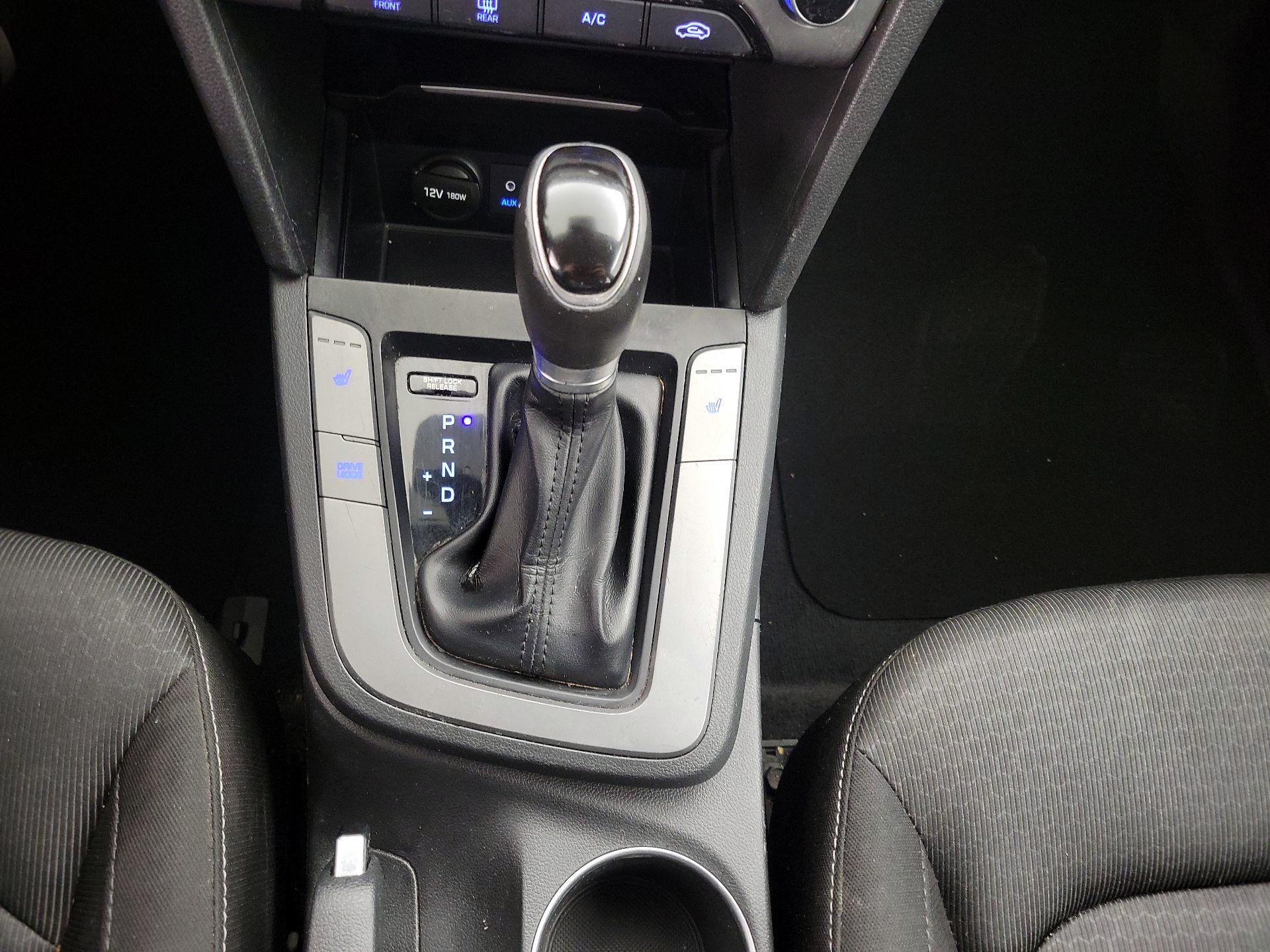 Thumbnail: 2017 Hyundai Elantra - 17