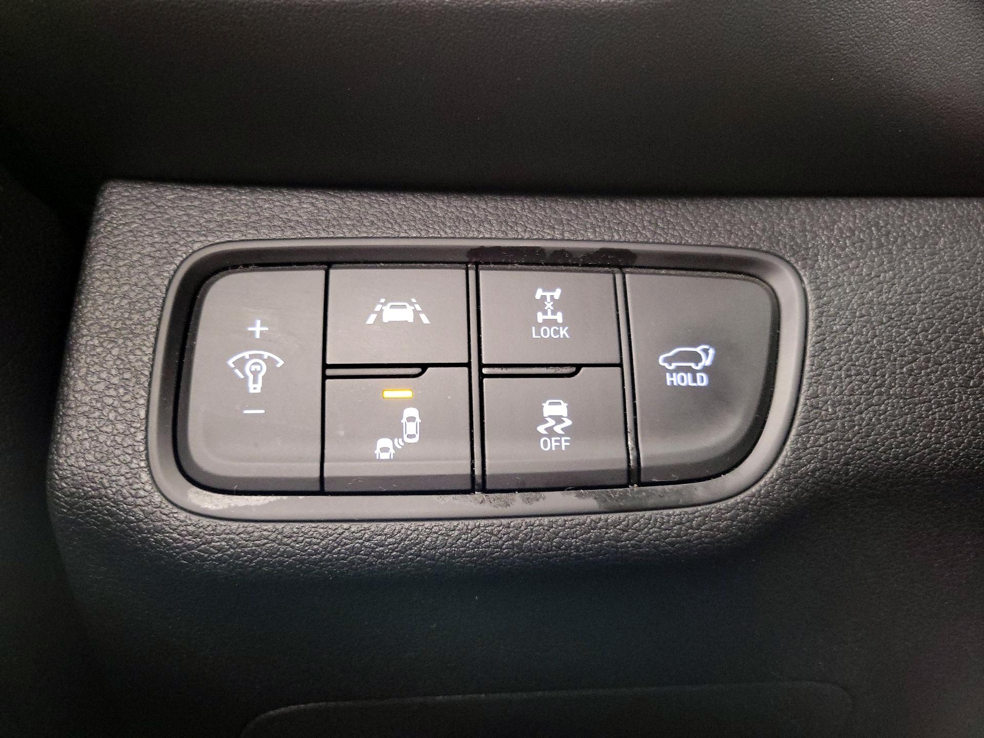 Thumbnail: 2020 Hyundai Santa Fe - 13