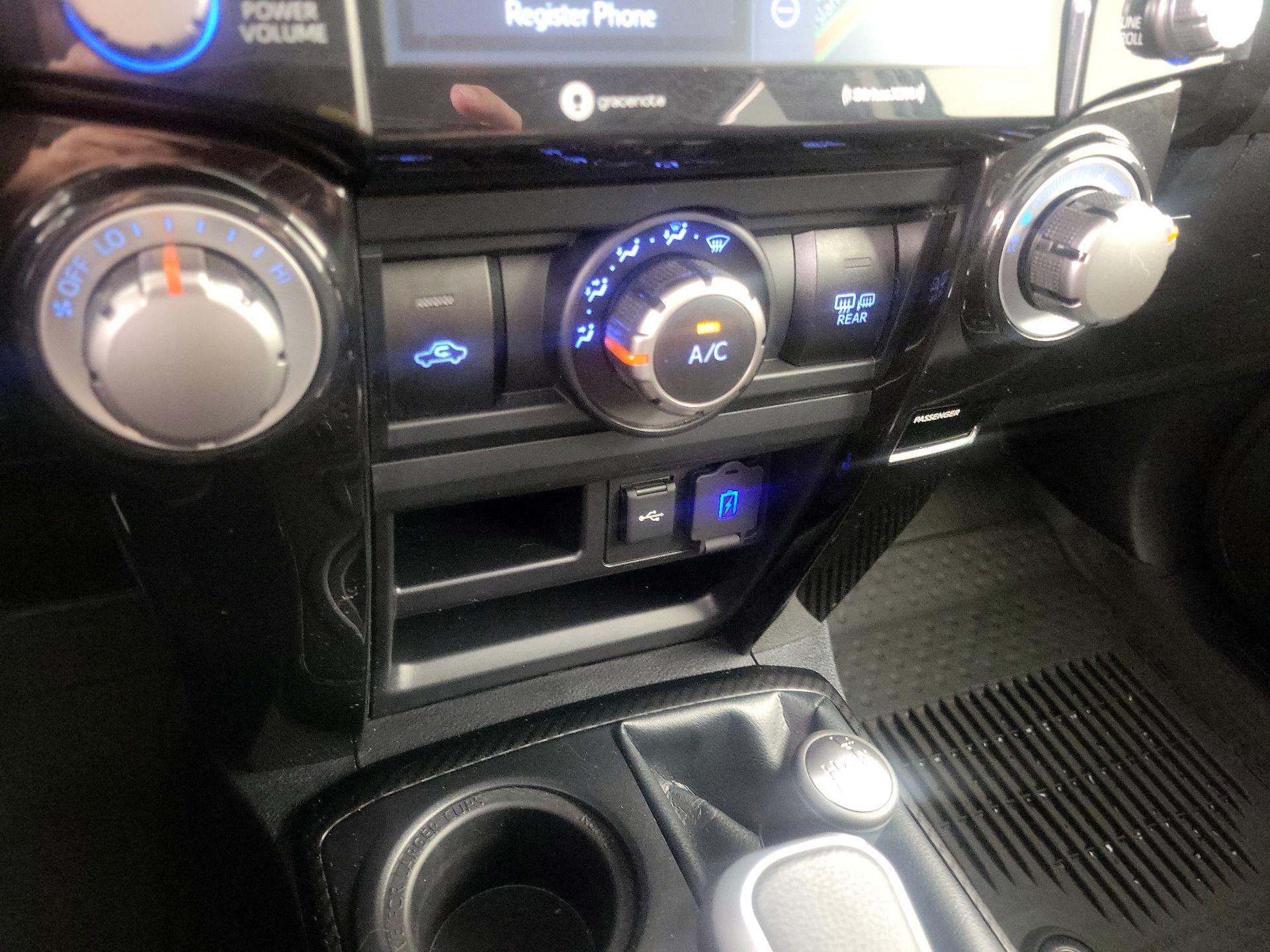 Thumbnail: 2024 Toyota 4Runner - 17