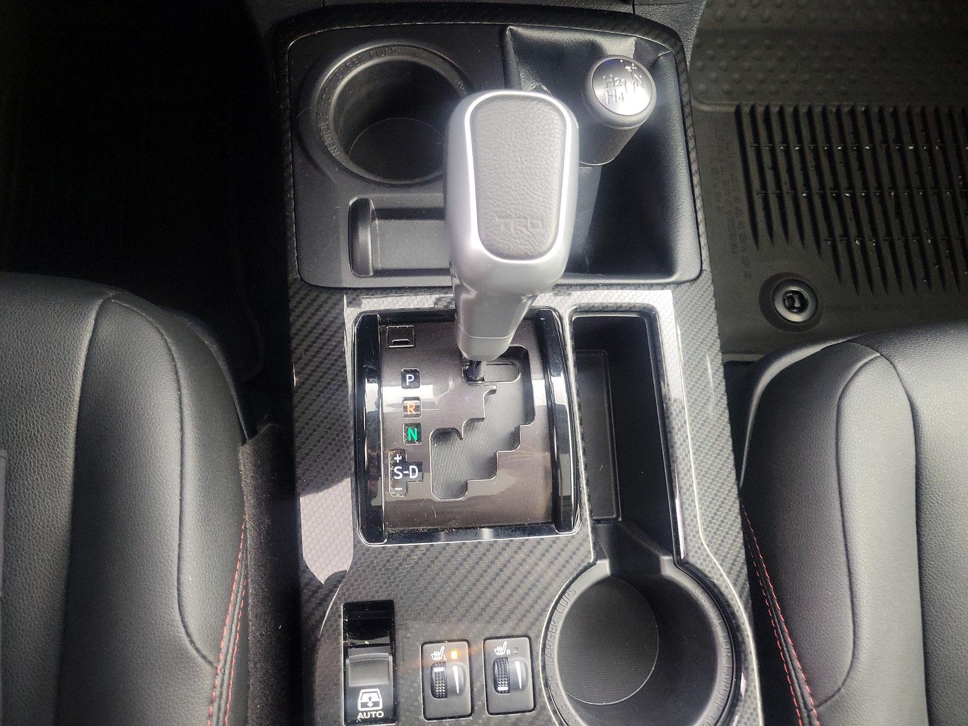 Thumbnail: 2024 Toyota 4Runner - 18