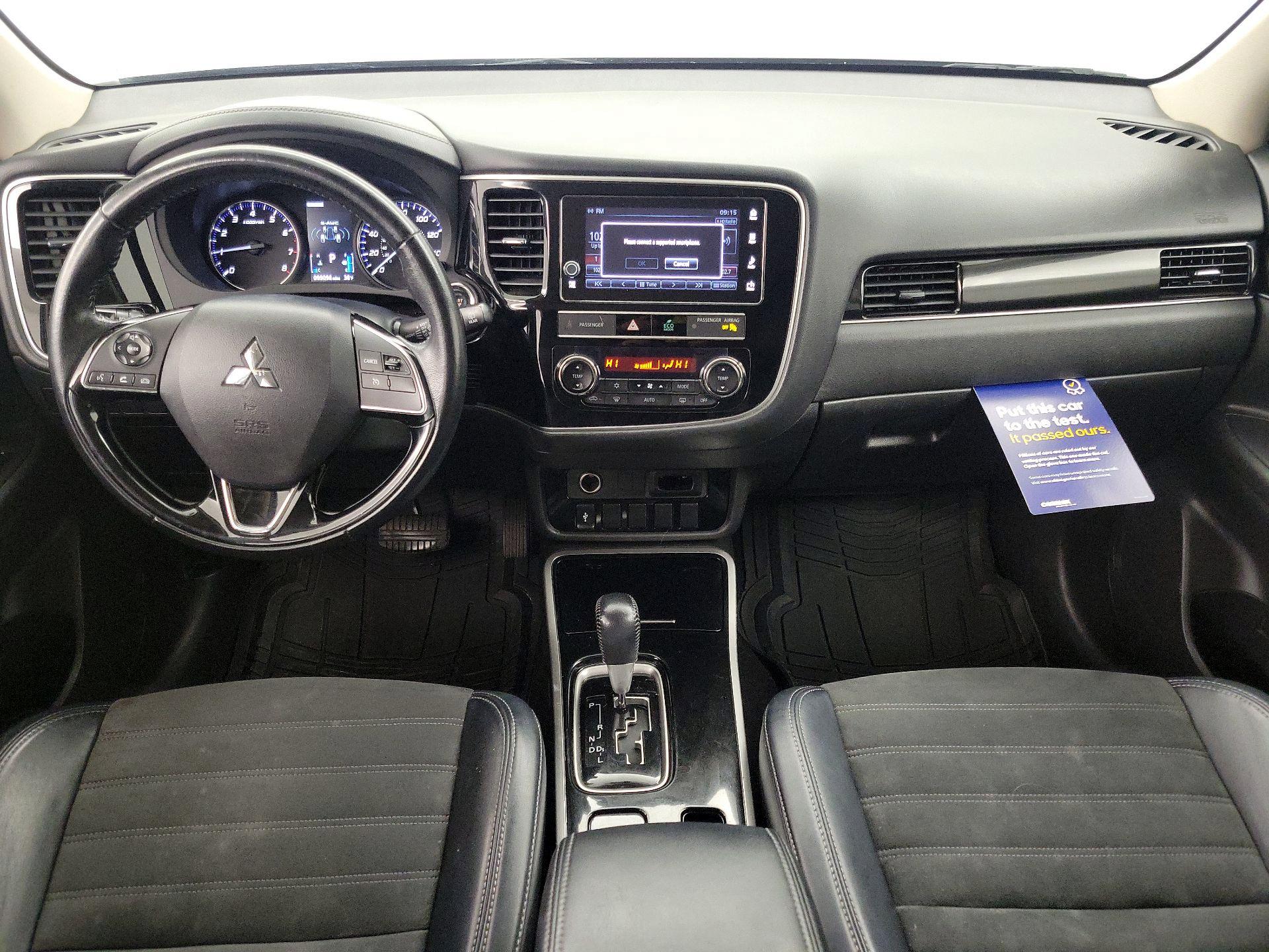 Thumbnail: 2019 Mitsubishi Outlander - 9