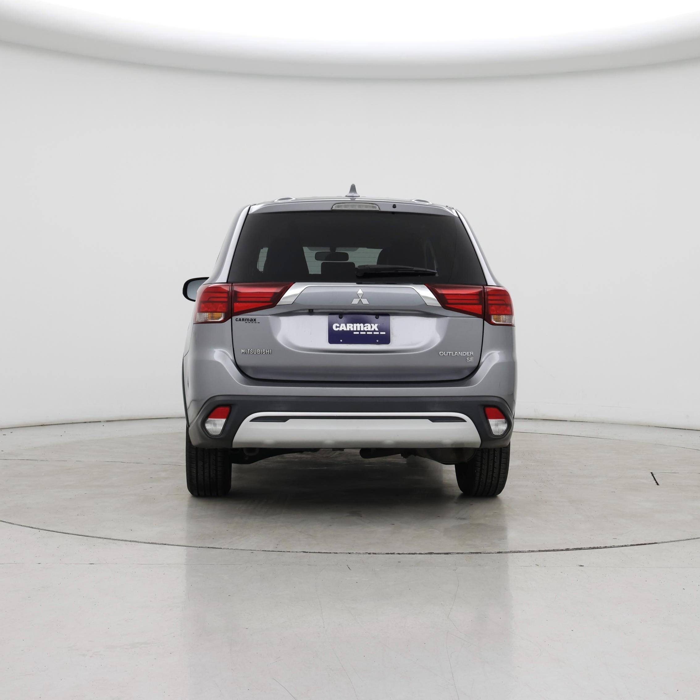 Thumbnail: 2019 Mitsubishi Outlander - 6