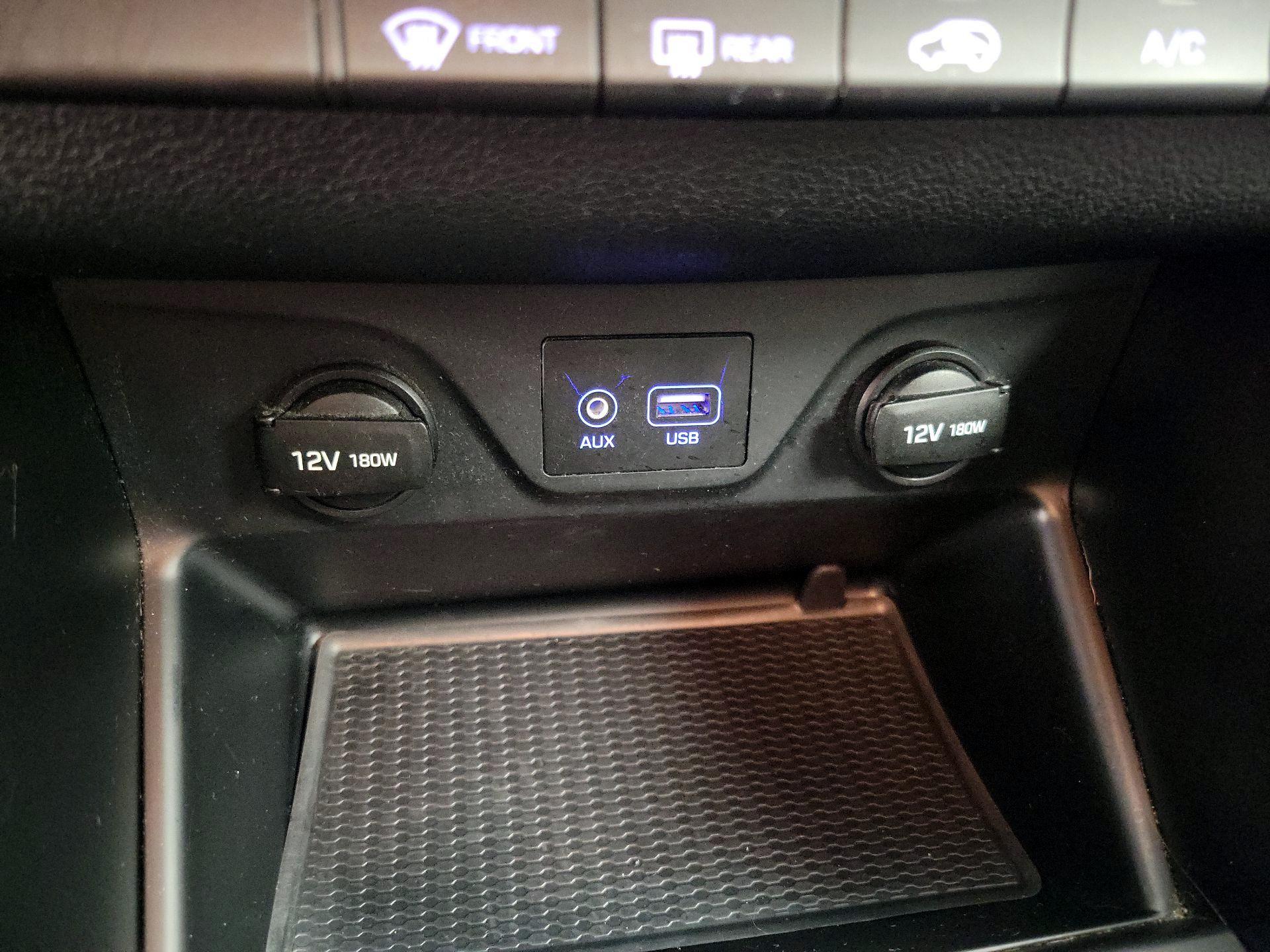 Thumbnail: 2019 Hyundai Tucson - 18